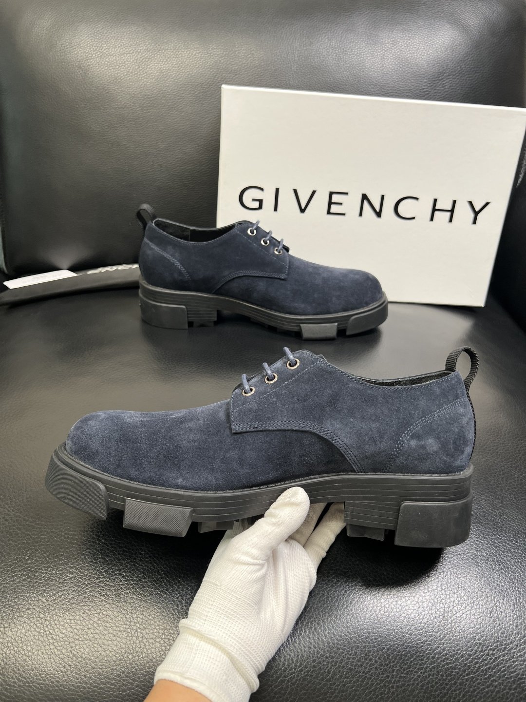 Givenchy 高品质 顶级工艺品 纪梵希 专柜同步原厂配置，意大利进口牛皮搭配网布面料，全鞋配件私模