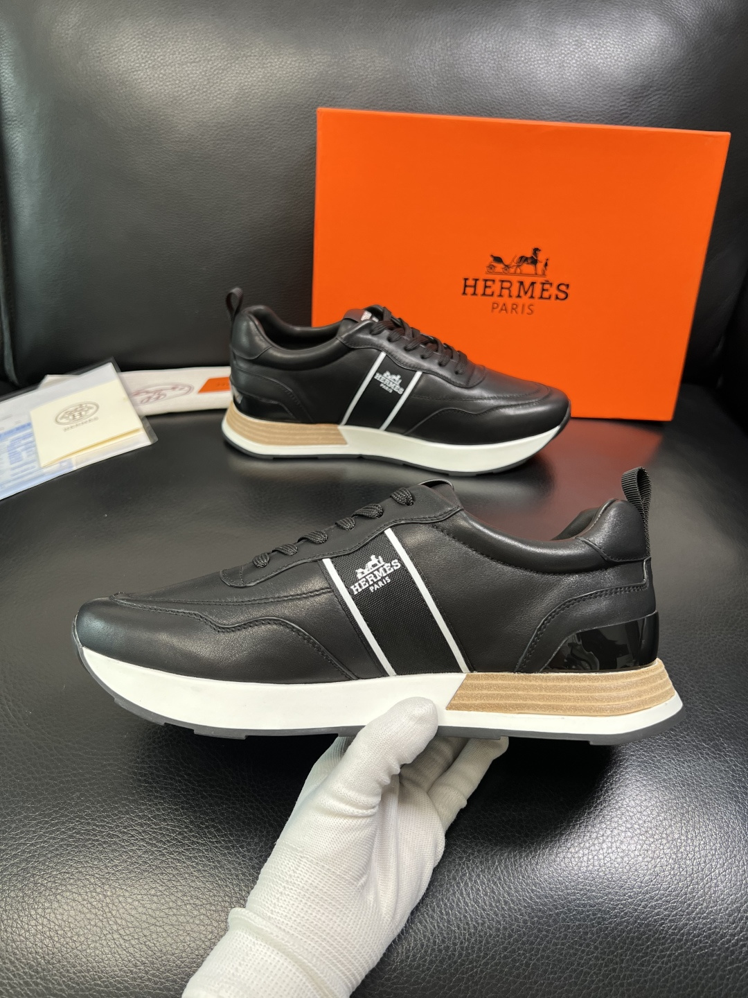 Hermes 顶级工艺品 爱马仕 专柜同步 原厂配置，意大利进口原版牛皮面料，高品质拼接工艺，全进口水染