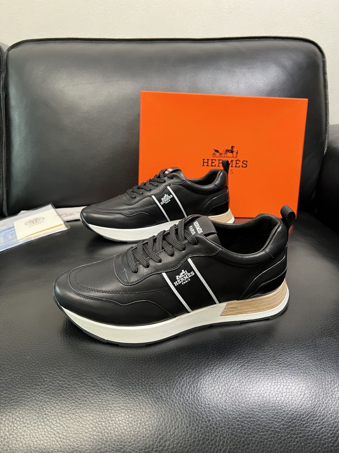 Hermes 顶级工艺品 爱马仕 专柜同步 原厂配置，意大利进口原版牛皮面料，高品质拼接工艺，全进口水染