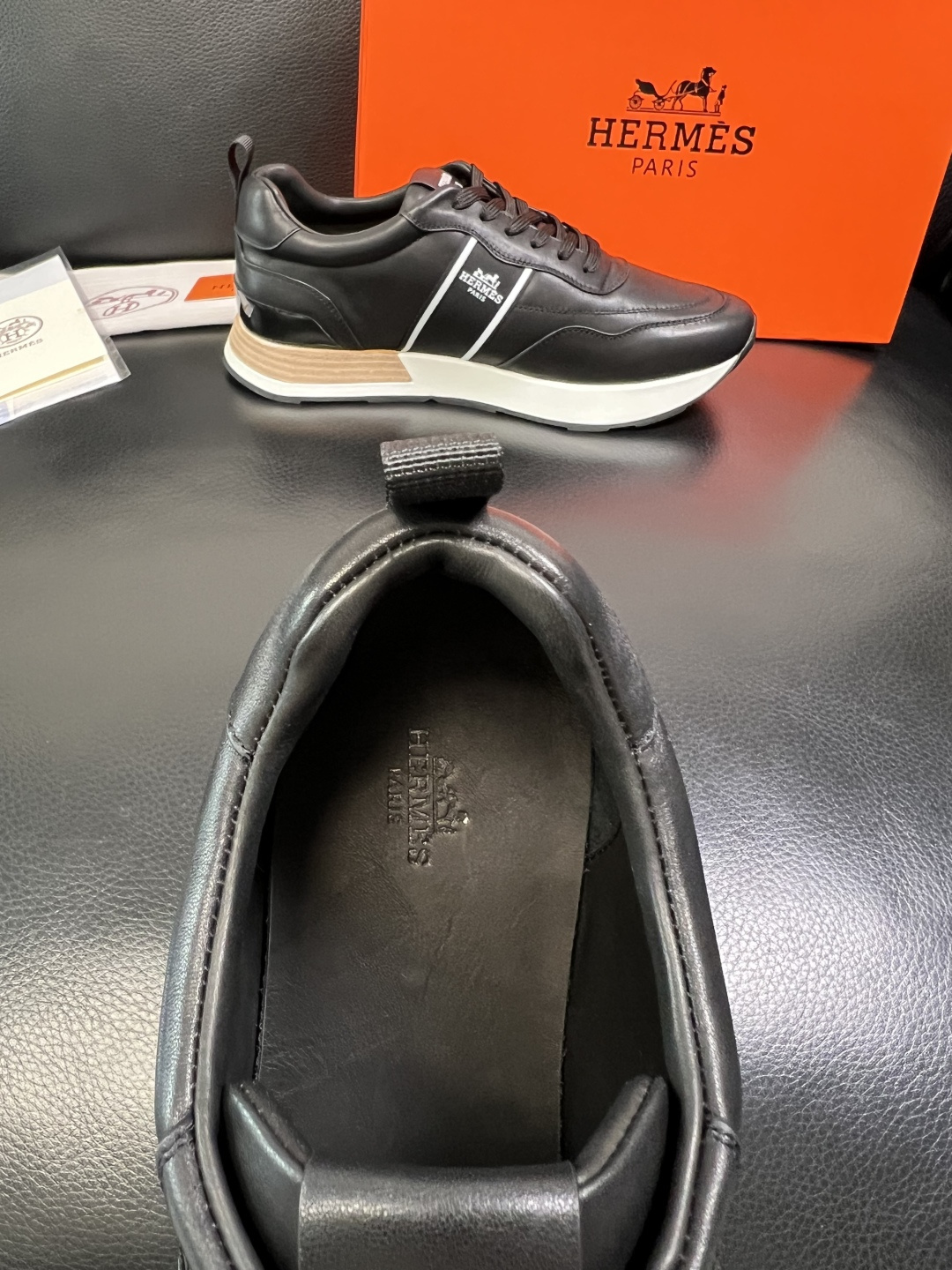 Hermes 顶级工艺品 爱马仕 专柜同步 原厂配置，意大利进口原版牛皮面料，高品质拼接工艺，全进口水染