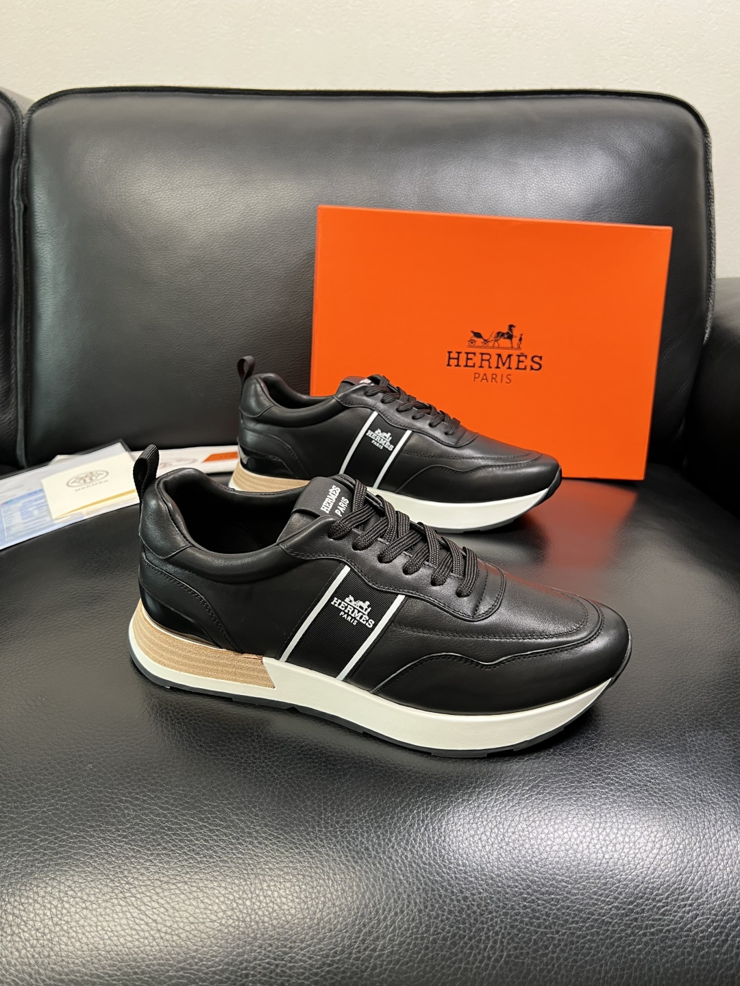 Hermes 顶级工艺品 爱马仕 专柜同步 原厂配置，意大利进口原版牛皮面料，高品质拼接工艺，全进口水染