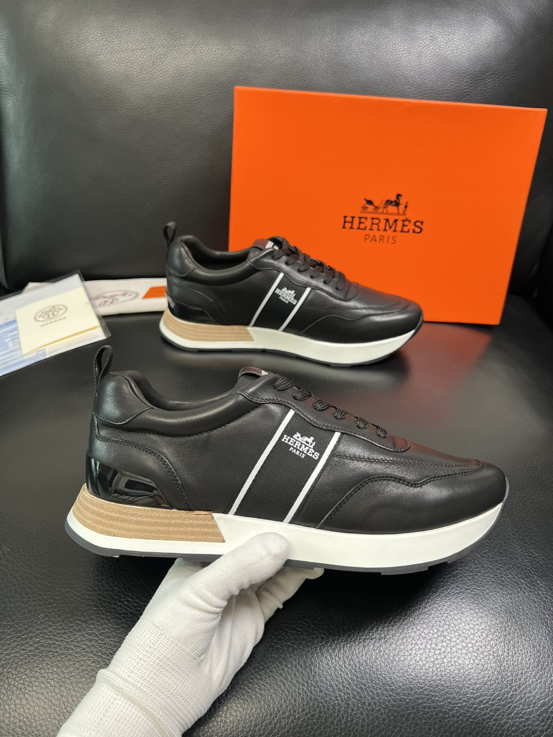 Hermes 顶级工艺品 爱马仕 专柜同步 原厂配置，意大利进口原版牛皮面料，高品质拼接工艺，全进口水染