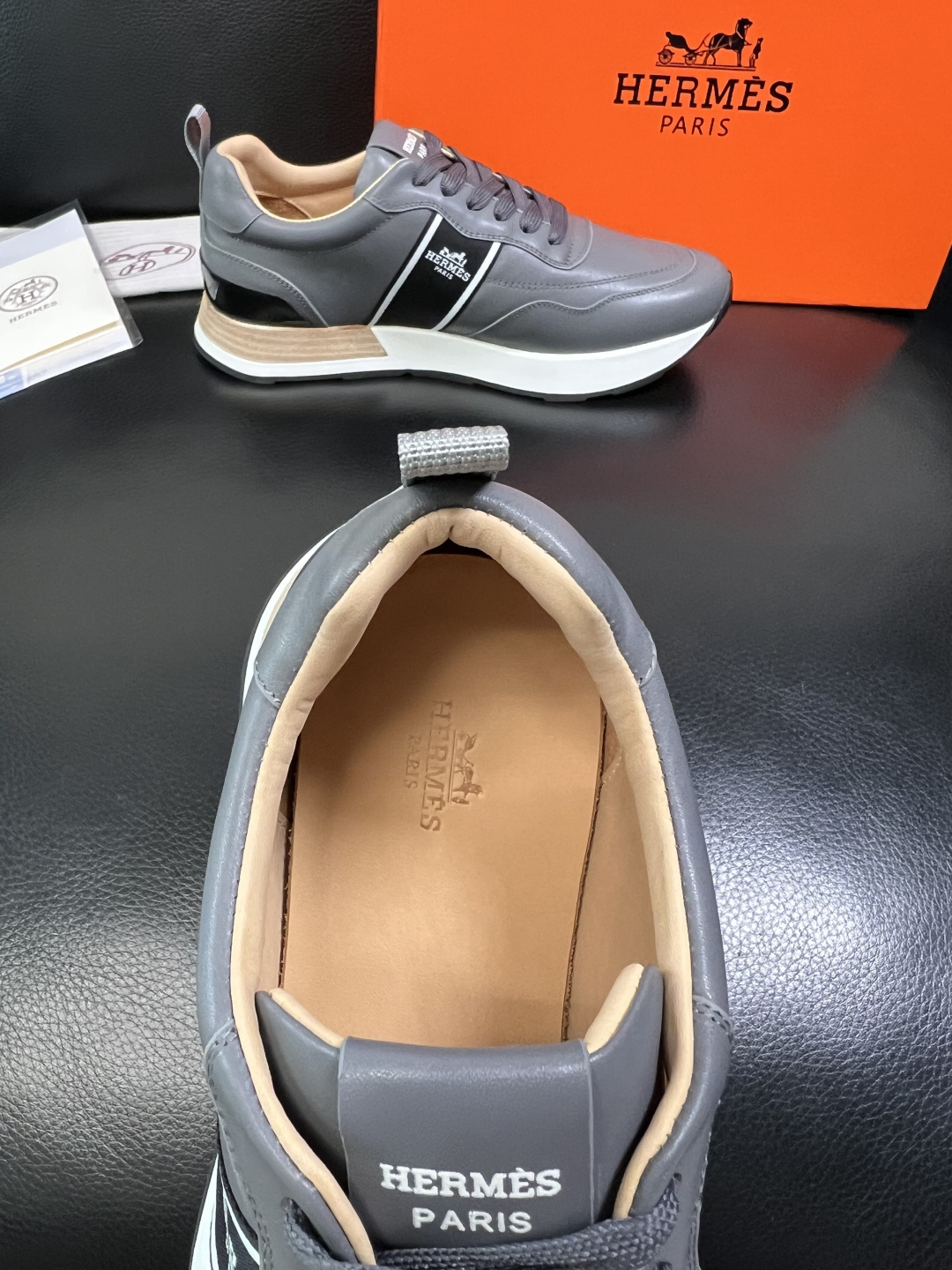 Hermes 顶级工艺品 爱马仕 专柜同步 原厂配置，意大利进口原版牛皮面料，高品质拼接工艺，全进口水染