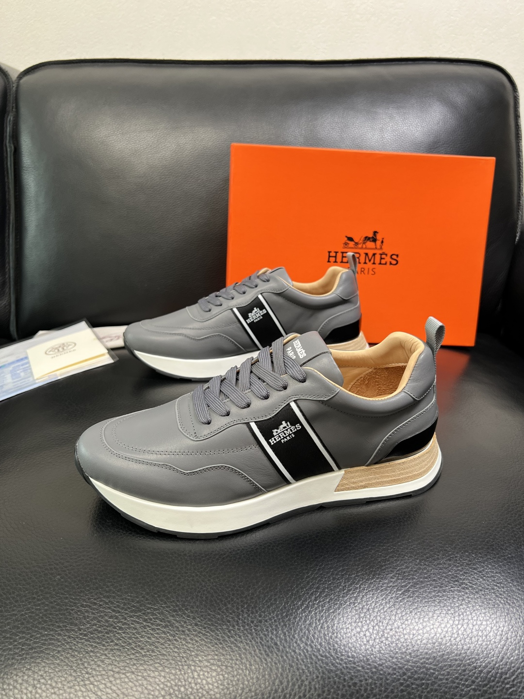 Hermes 顶级工艺品 爱马仕 专柜同步 原厂配置，意大利进口原版牛皮面料，高品质拼接工艺，全进口水染