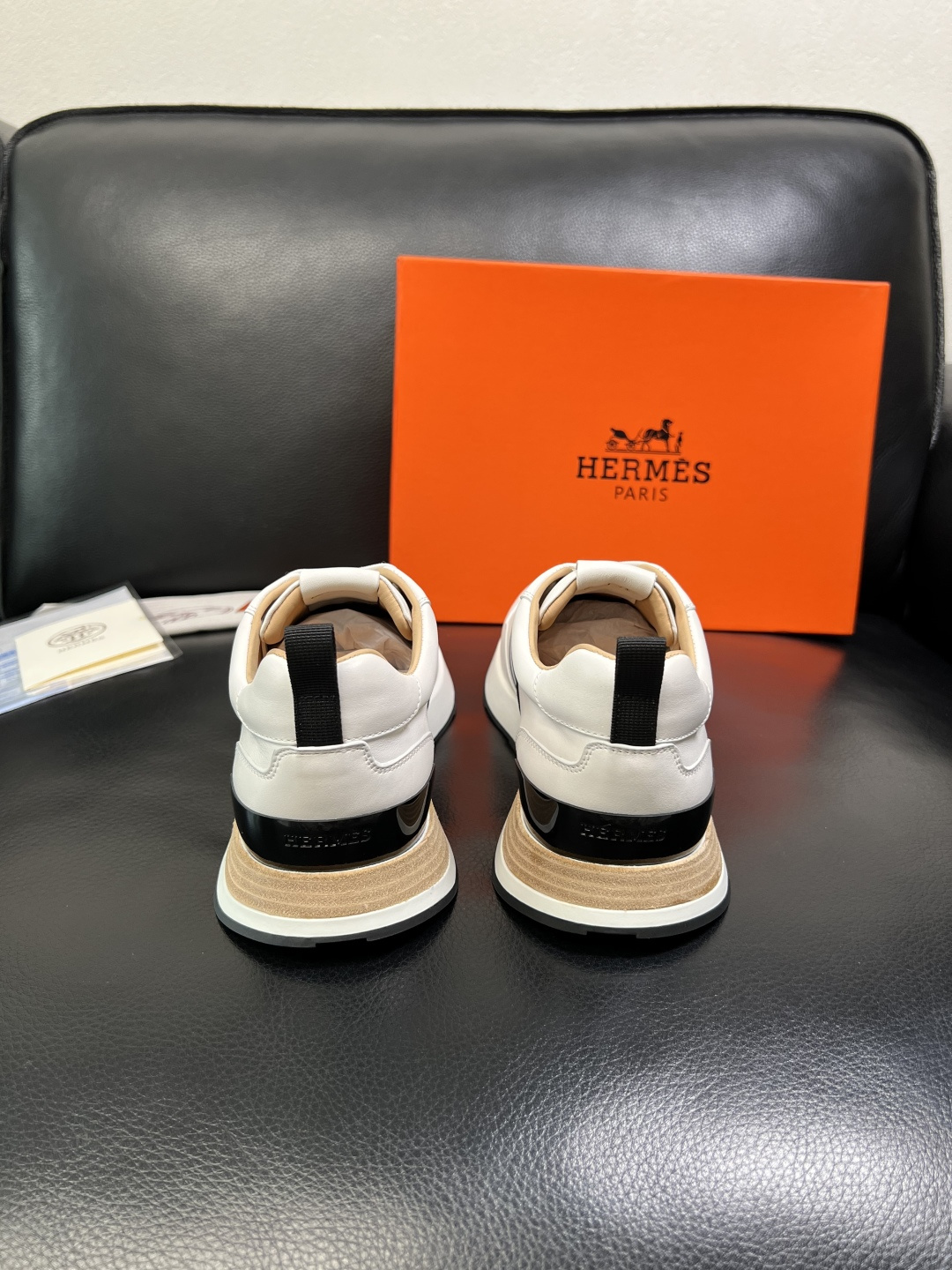 Hermes 顶级工艺品 爱马仕 专柜同步 原厂配置，意大利进口原版牛皮面料，高品质拼接工艺，全进口水染