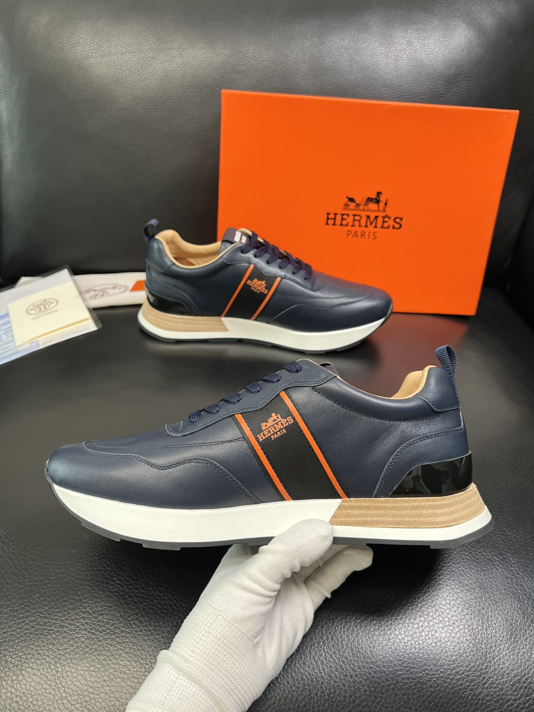 Hermes 顶级工艺品 爱马仕 专柜同步 原厂配置，意大利进口原版牛皮面料，高品质拼接工艺，全进口水染