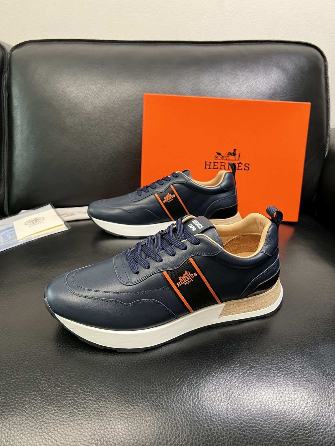 Hermes 顶级工艺品 爱马仕 专柜同步 原厂配置，意大利进口原版牛皮面料，高品质拼接工艺，全进口水染