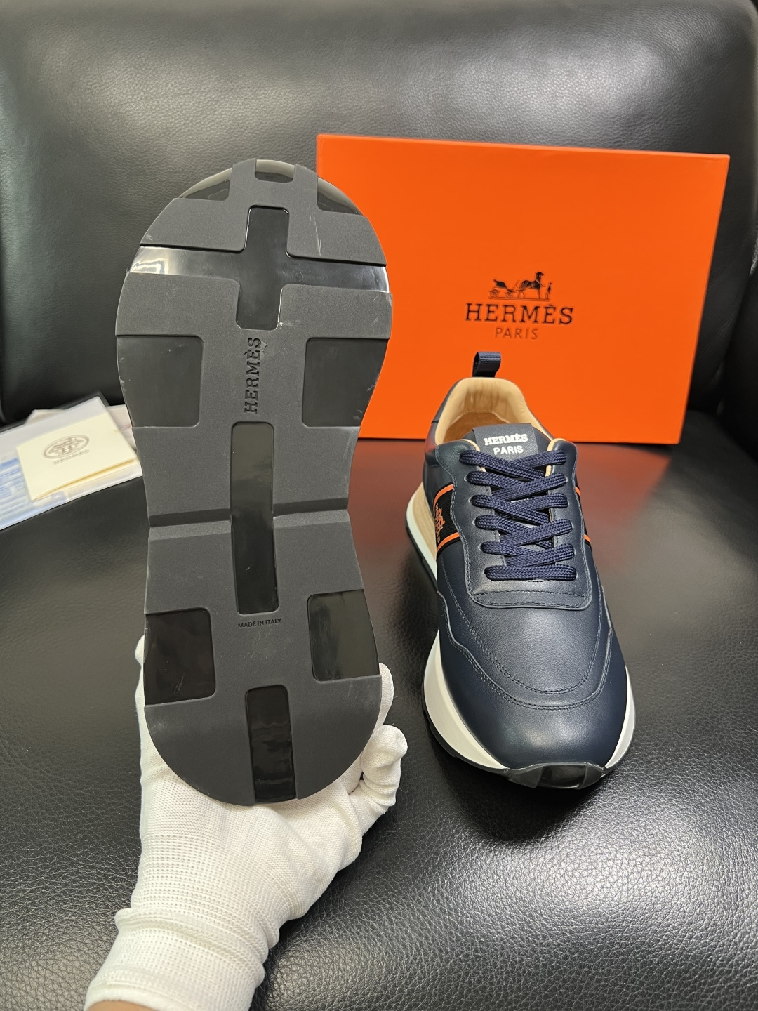 Hermes 顶级工艺品 爱马仕 专柜同步 原厂配置，意大利进口原版牛皮面料，高品质拼接工艺，全进口水染