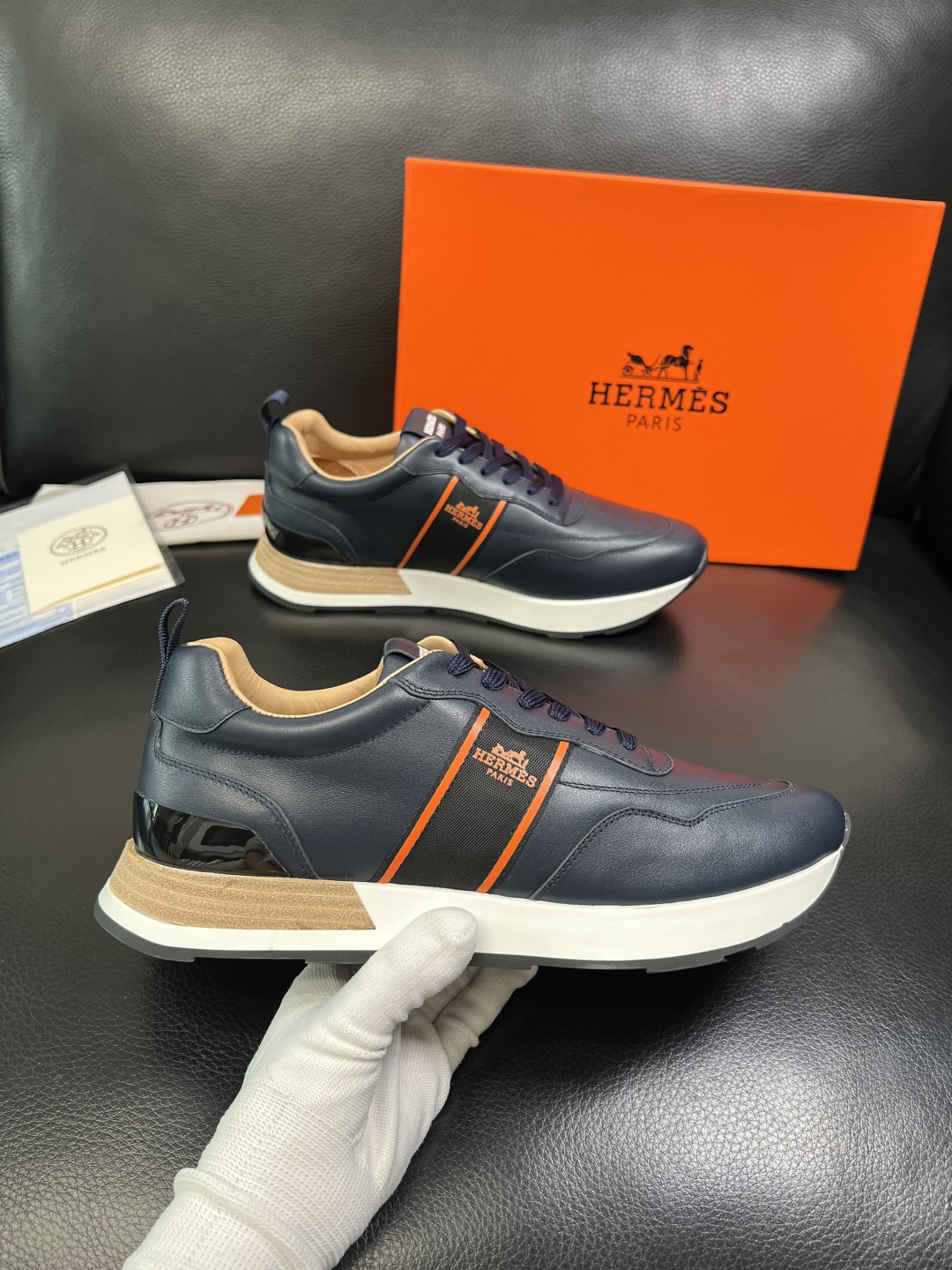 Hermes 顶级工艺品 爱马仕 专柜同步 原厂配置，意大利进口原版牛皮面料，高品质拼接工艺，全进口水染