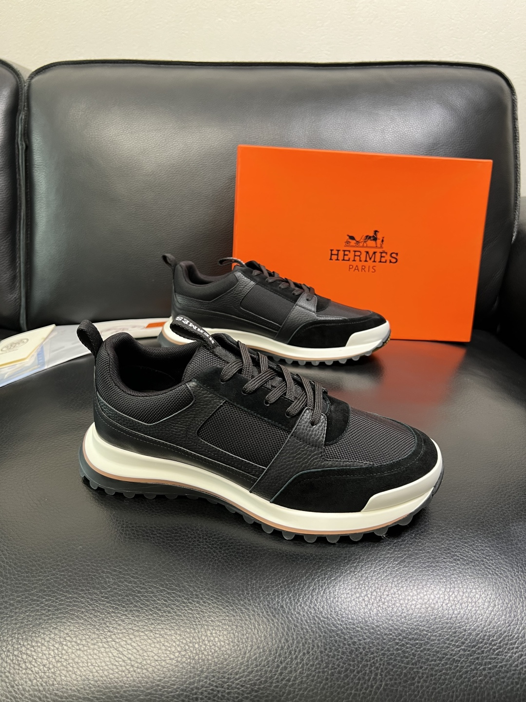 Hermes 顶级工艺品 爱马仕 专柜同步 原厂配置，意大利进口原版牛皮面料，高品质拼接工艺，全进口水染