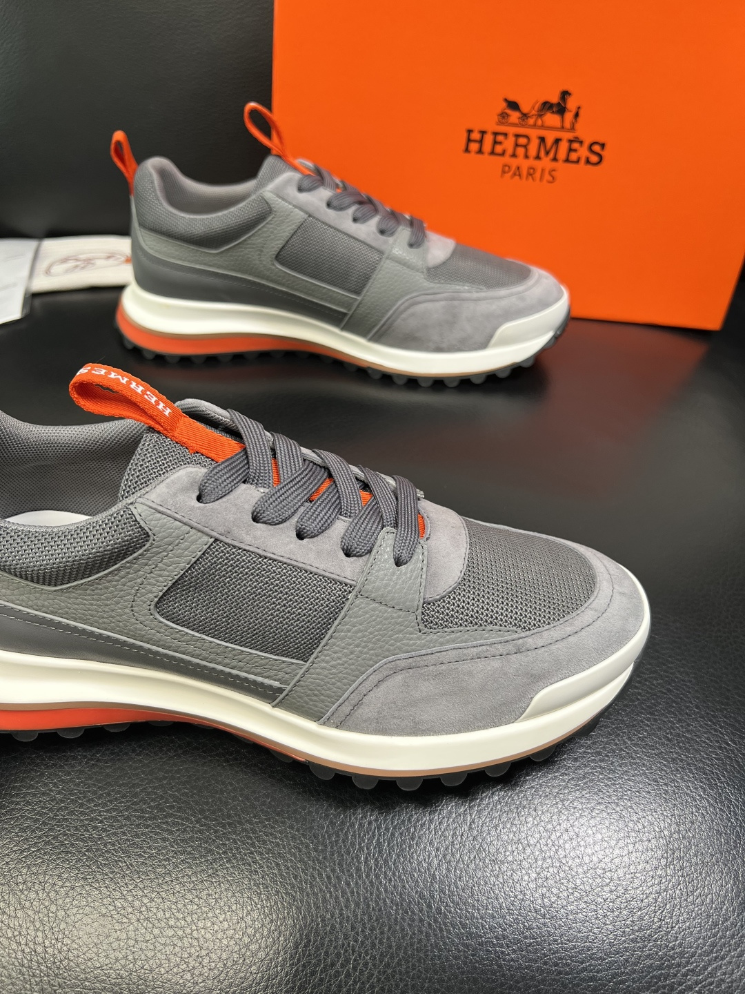 Hermes 顶级工艺品 爱马仕 专柜同步 原厂配置，意大利进口原版牛皮面料，高品质拼接工艺，全进口水染