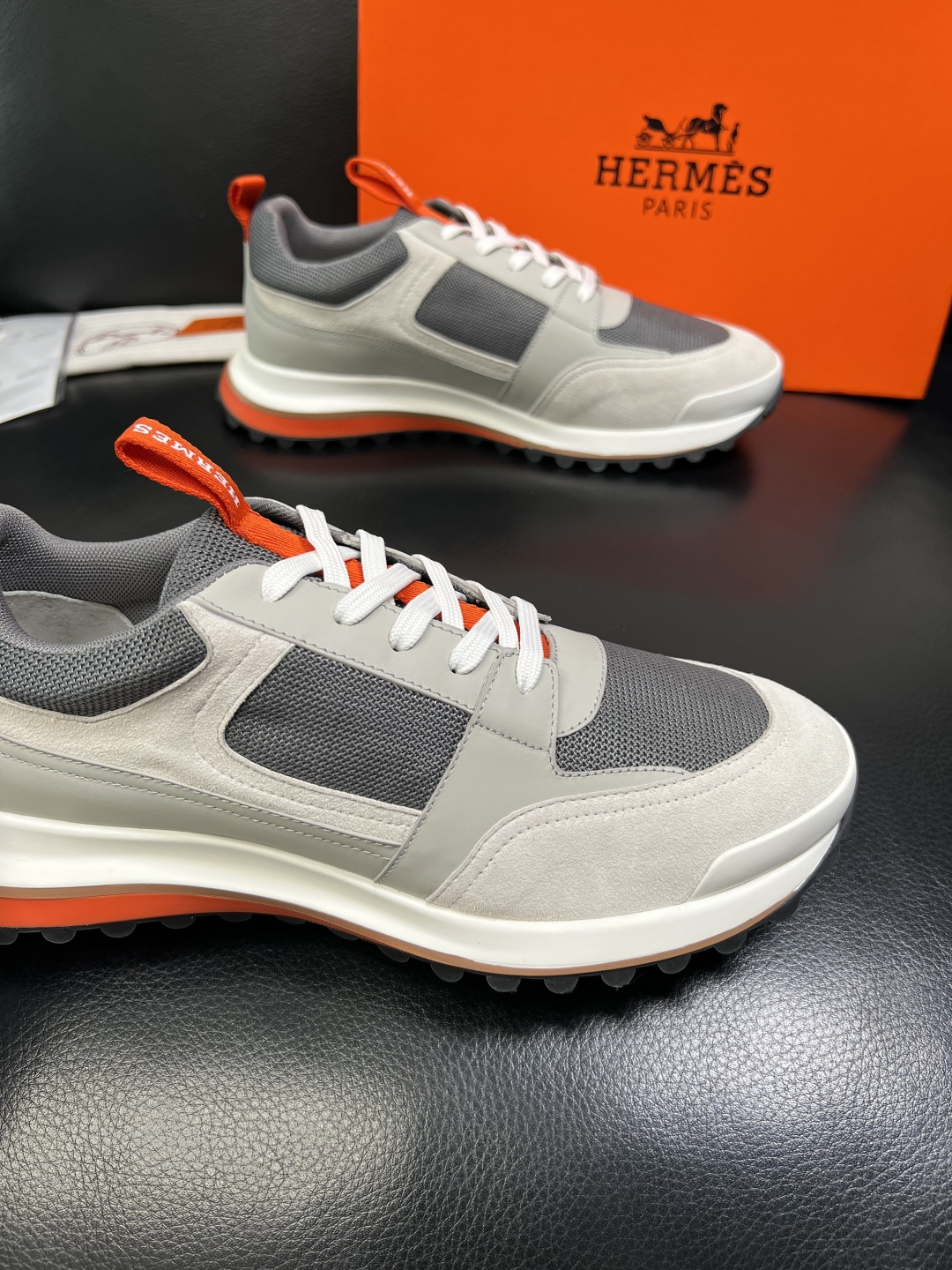 Hermes 顶级工艺品 爱马仕 专柜同步 原厂配置，意大利进口原版牛皮面料，高品质拼接工艺，全进口水染