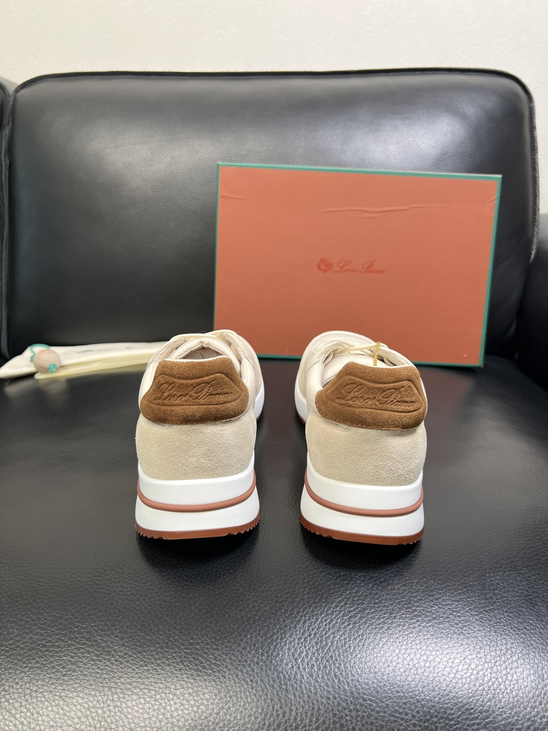 Loro Piana 高品质 顶级工艺品 诺悠翩雅 新品专柜同步原厂配置，鞋面意大利进口牛皮面料，高品质