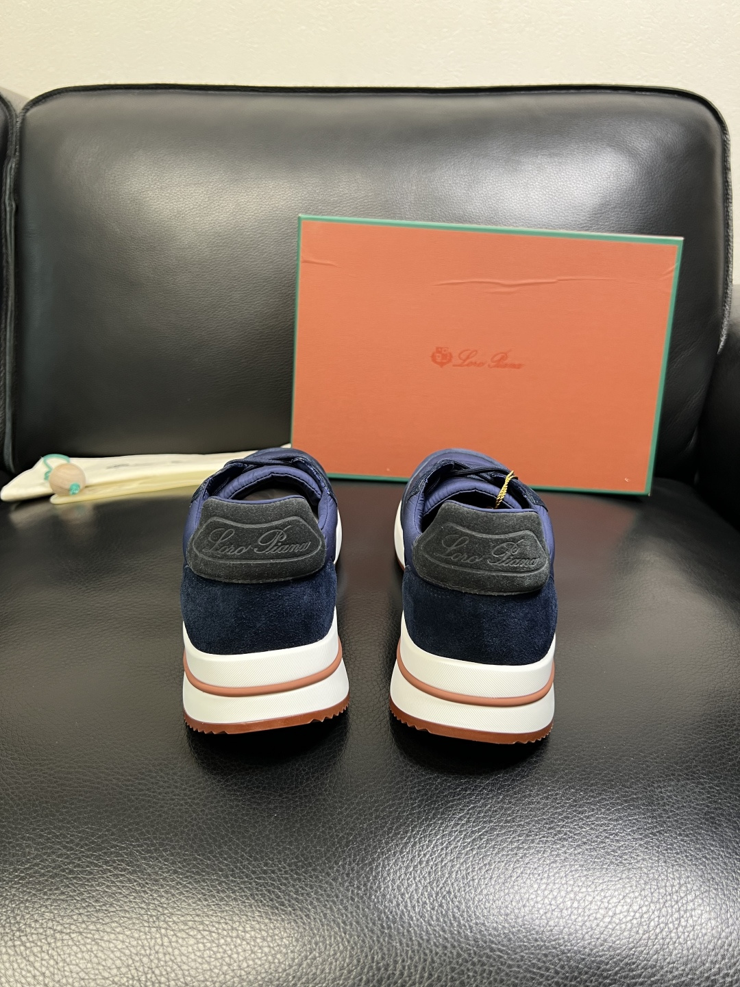 Loro Piana 高品质 顶级工艺品 诺悠翩雅 新品专柜同步原厂配置，鞋面意大利进口牛皮面料，高品质