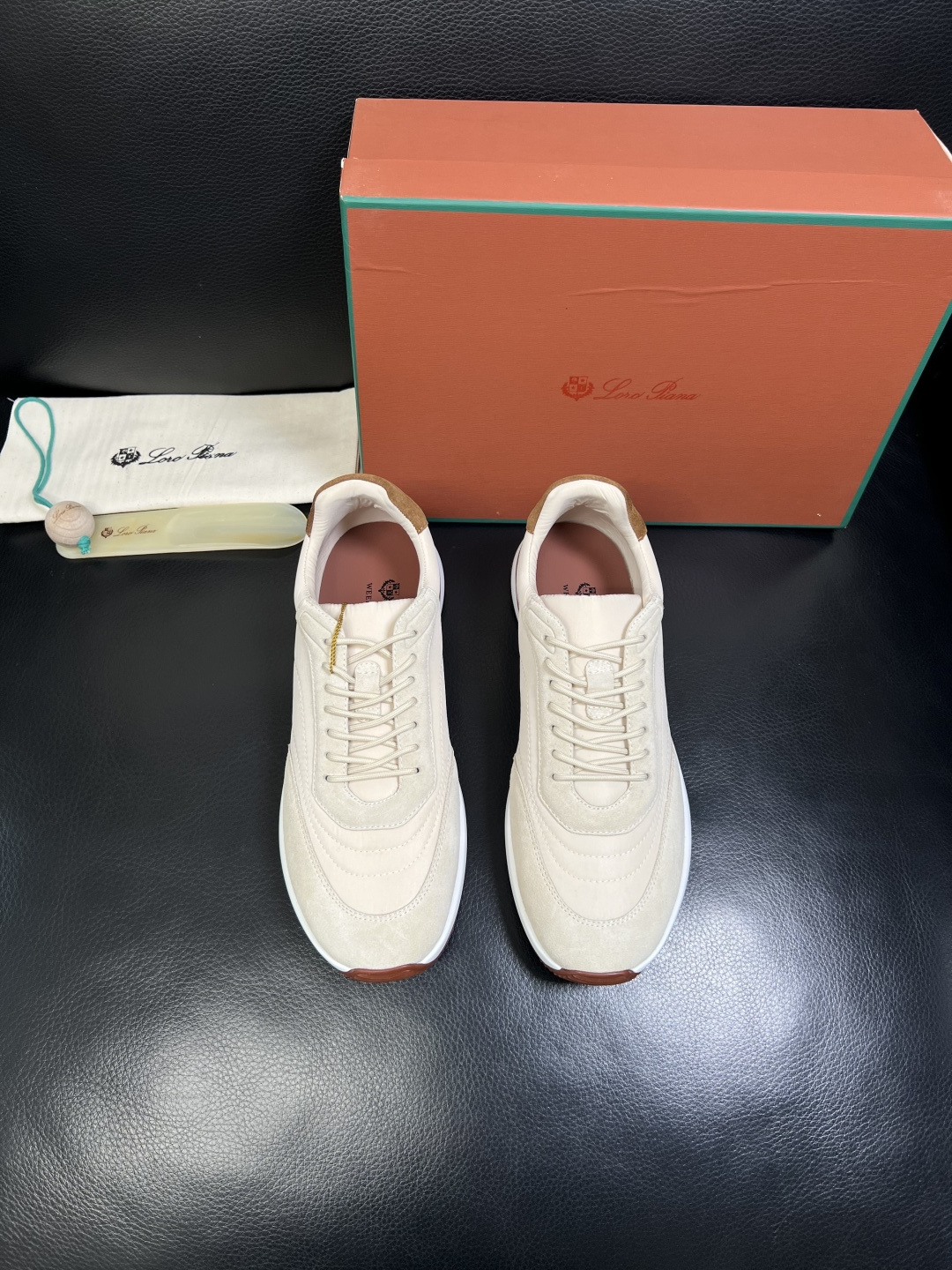 Loro Piana 高品质 顶级工艺品 诺悠翩雅 新品专柜同步原厂配置，鞋面意大利进口牛皮面料，高品质