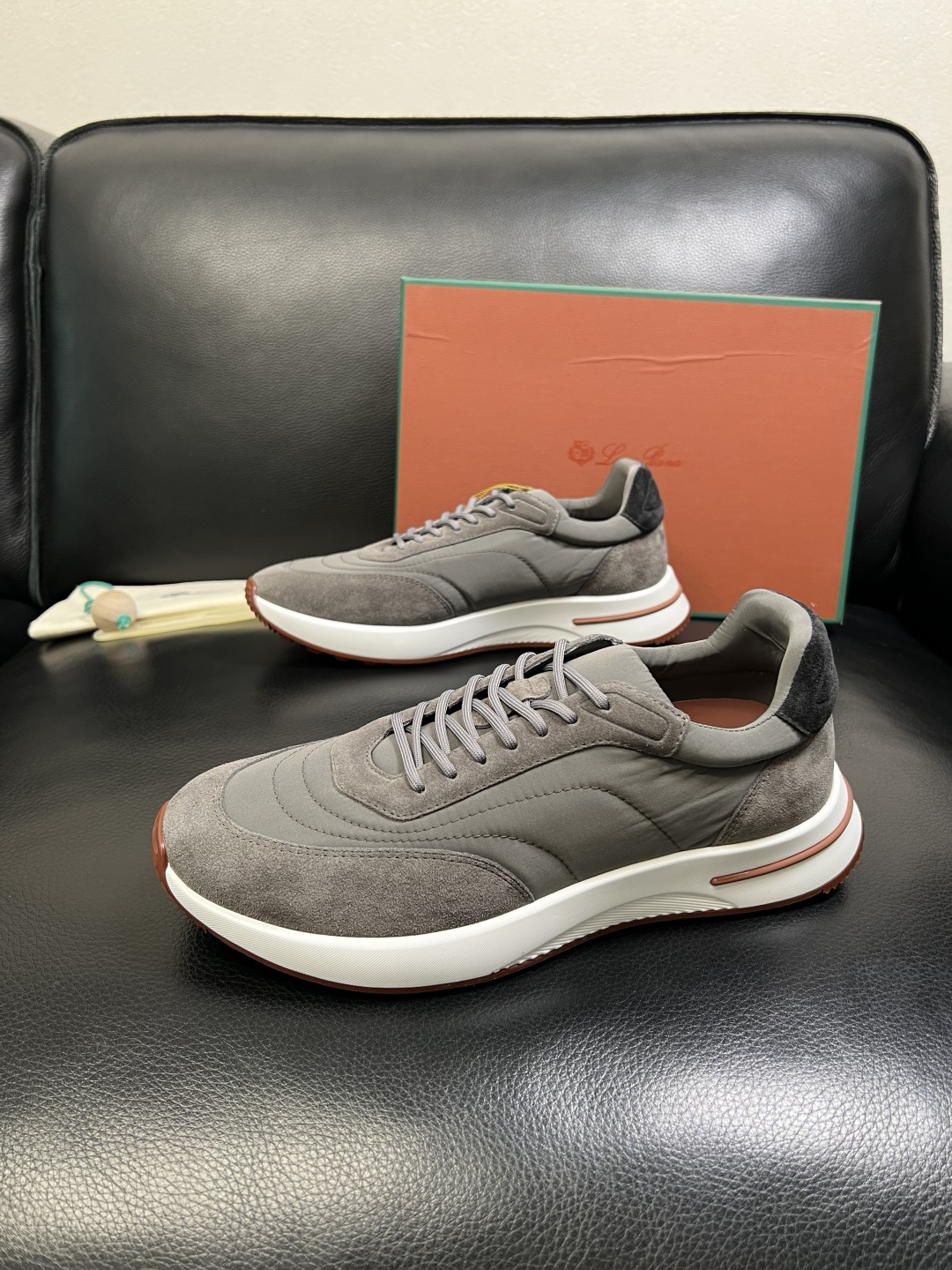 Loro Piana 高品质 顶级工艺品 诺悠翩雅 新品专柜同步原厂配置，鞋面意大利进口牛皮面料，高品质