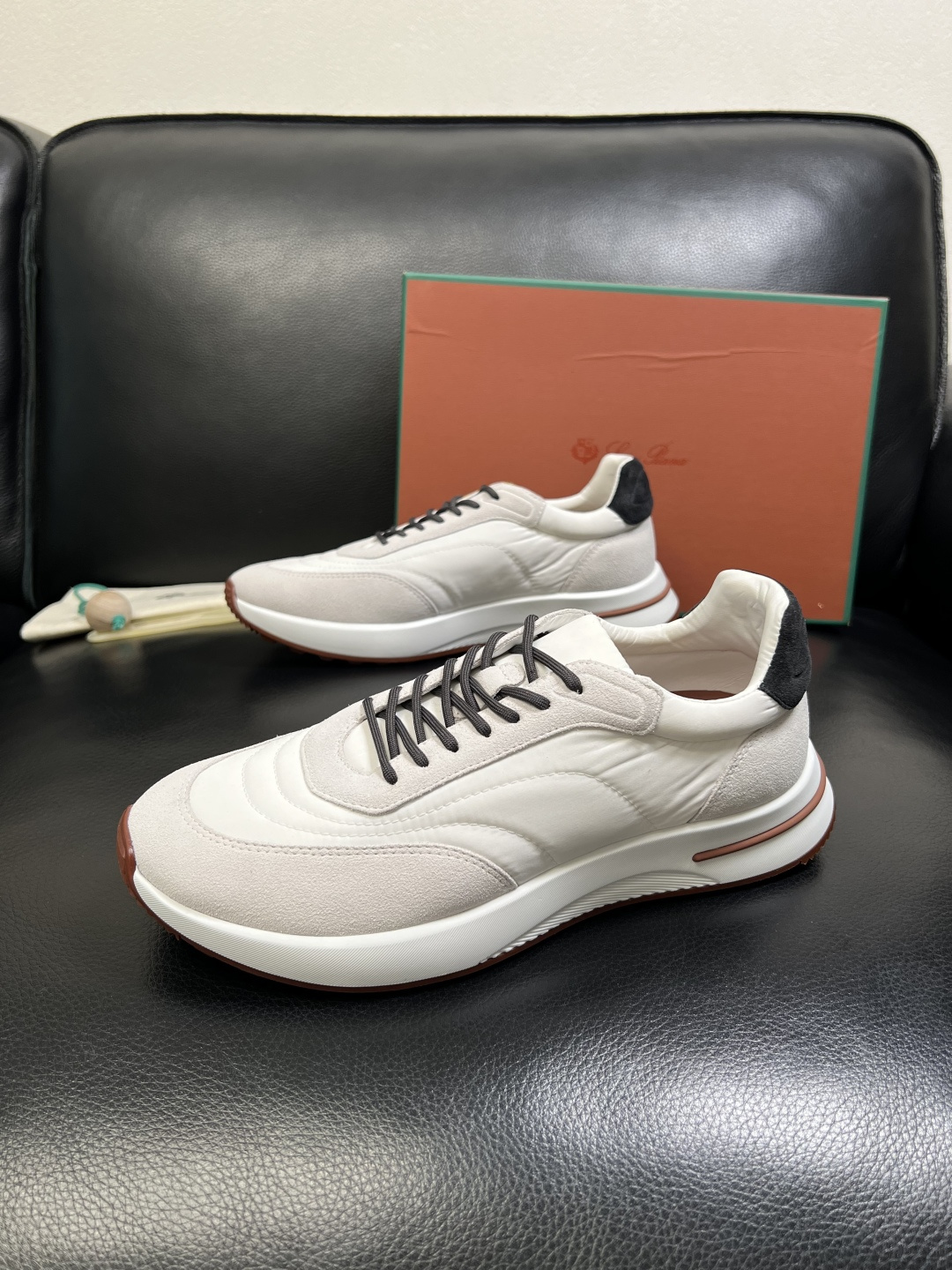 Loro Piana 高品质 顶级工艺品 诺悠翩雅 新品专柜同步原厂配置，鞋面意大利进口牛皮面料，高品质