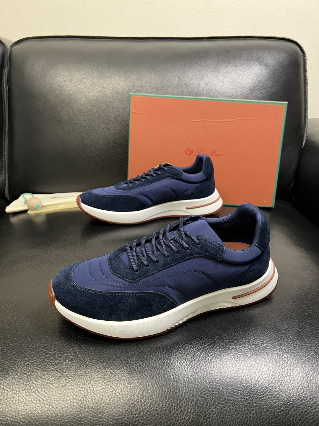 Loro Piana 高品质 顶级工艺品 诺悠翩雅 新品专柜同步原厂配置，鞋面意大利进口牛皮面料，高品质