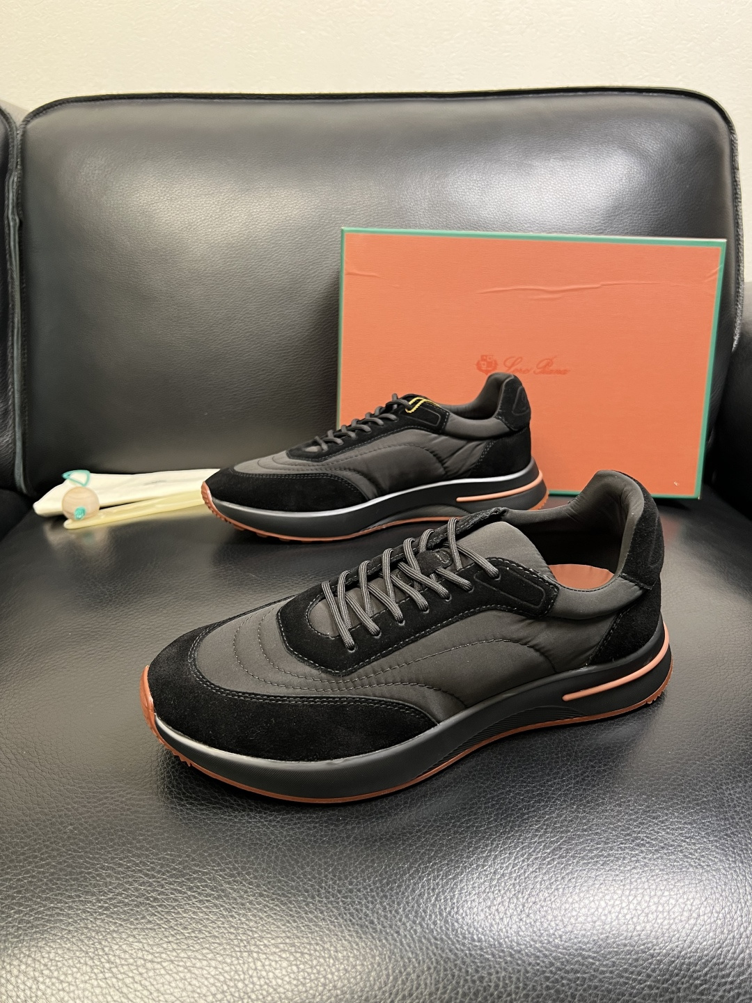 Loro Piana 高品质 顶级工艺品 诺悠翩雅 新品专柜同步原厂配置，鞋面意大利进口牛皮面料，高品质