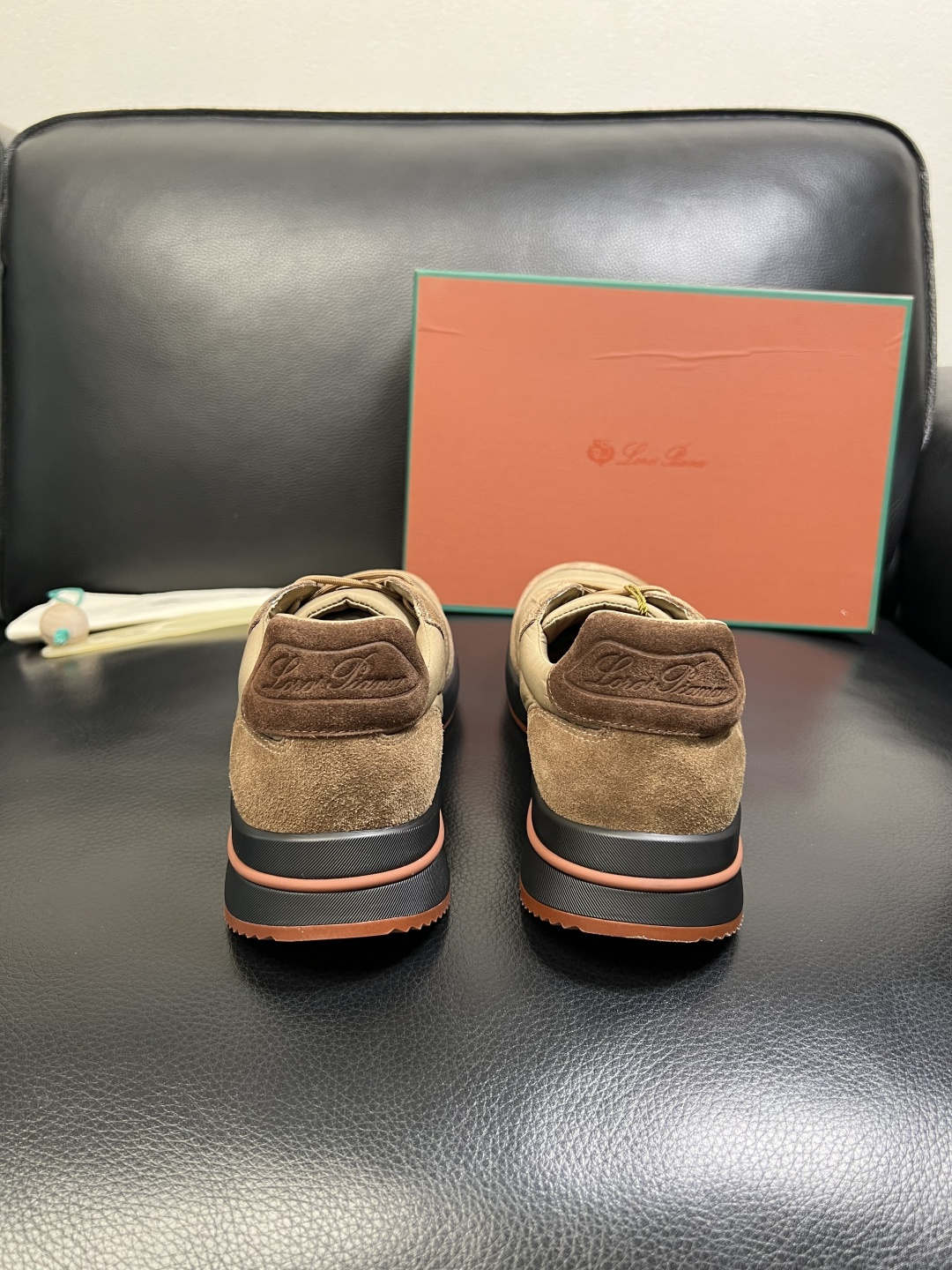 Loro Piana 高品质 顶级工艺品 诺悠翩雅 新品专柜同步原厂配置，鞋面意大利进口牛皮面料，高品质