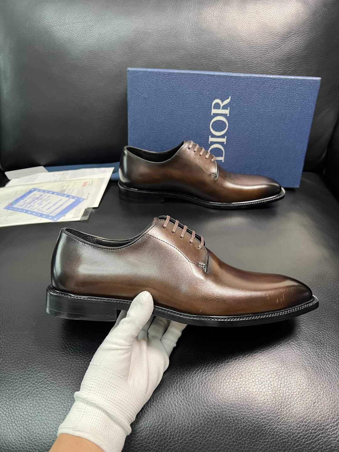 Dior 高品质 顶级工艺品 迪奥 皮鞋系列专柜同步原厂配置，意大利进口牛皮，全进口水染牛皮里垫，鞋底：