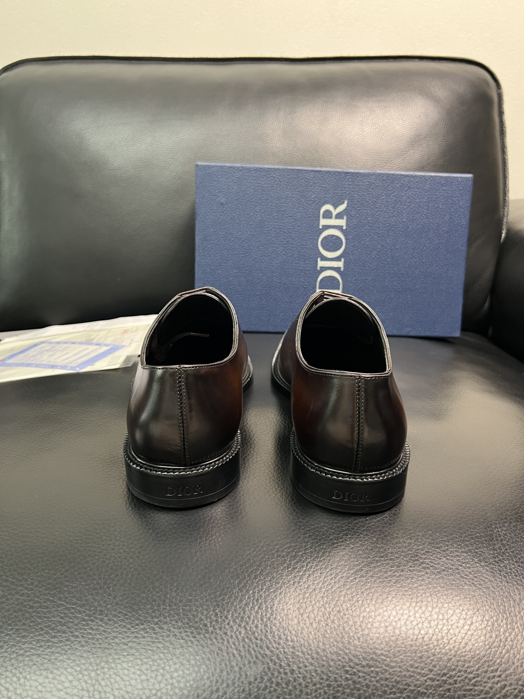 Dior 高品质 顶级工艺品 迪奥 皮鞋系列专柜同步原厂配置，意大利进口牛皮，全进口水染牛皮里垫，鞋底：