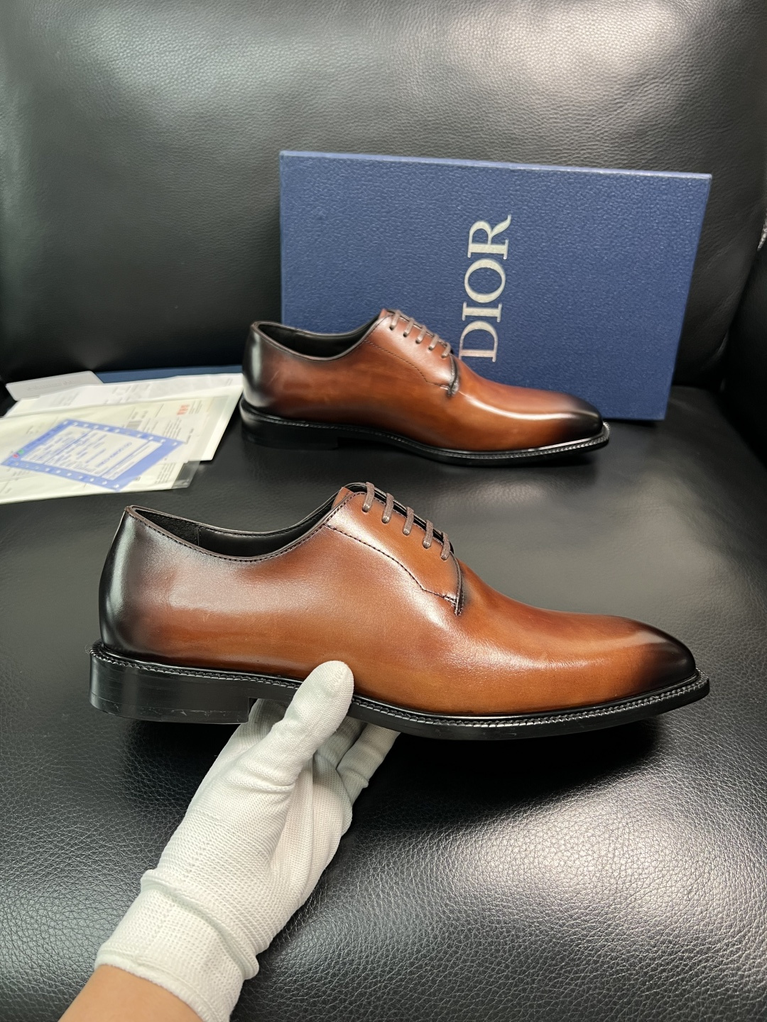 Dior 高品质 顶级工艺品 迪奥 皮鞋系列专柜同步原厂配置，意大利进口牛皮，全进口水染牛皮里垫，鞋底：