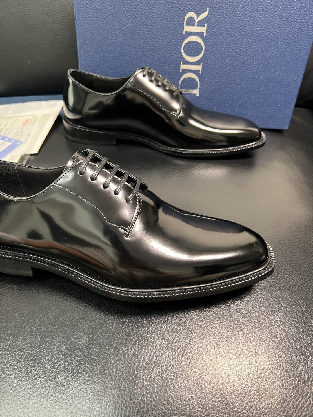 Dior 高品质 顶级工艺品 迪奥 皮鞋系列专柜同步原厂配置，意大利进口牛皮，全进口水染牛皮里垫，鞋底：