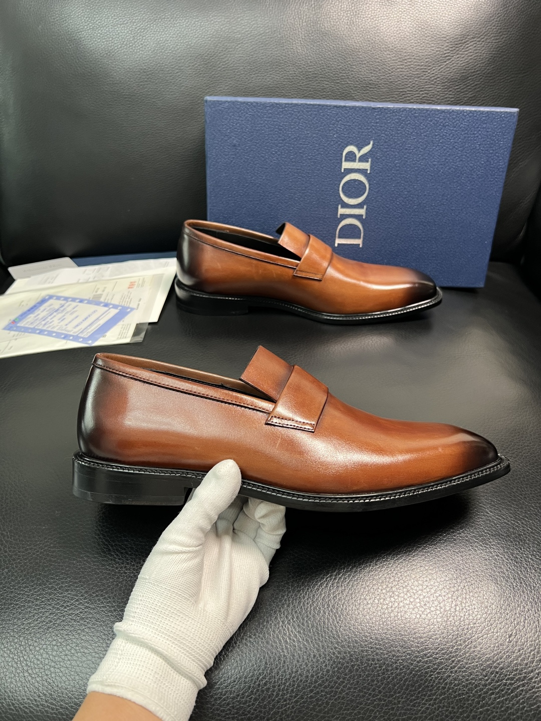 Dior 高品质 顶级工艺品 迪奥 皮鞋系列专柜同步原厂配置，意大利进口牛皮，全进口水染牛皮里垫，鞋底：