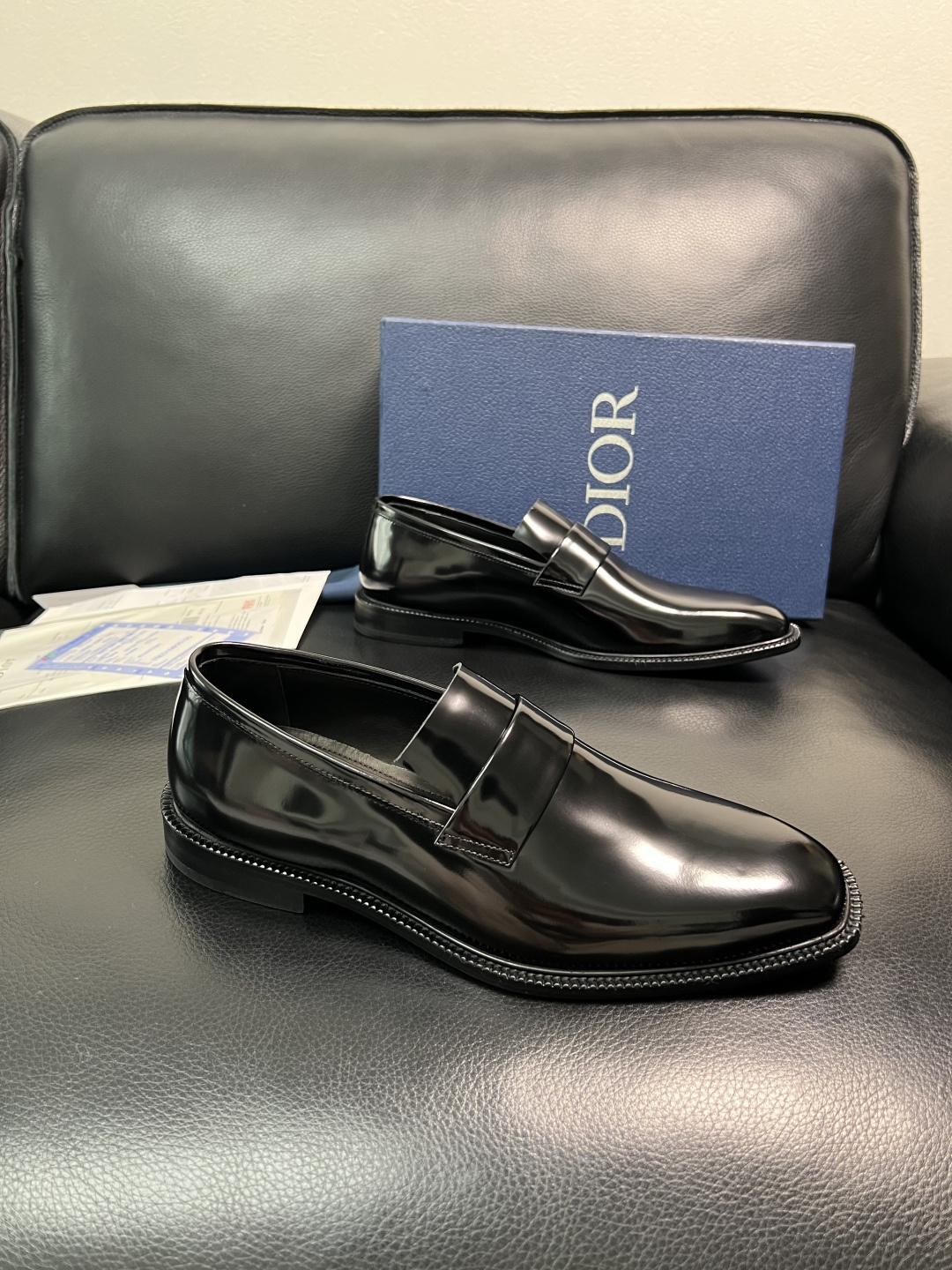 Dior 高品质 顶级工艺品 迪奥 皮鞋系列专柜同步原厂配置，意大利进口牛皮，全进口水染牛皮里垫，鞋底：