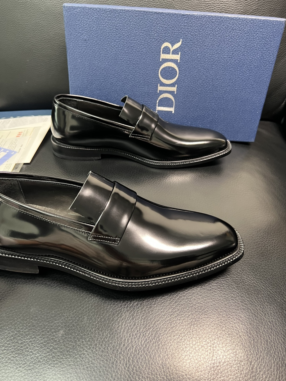 Dior 高品质 顶级工艺品 迪奥 皮鞋系列专柜同步原厂配置，意大利进口牛皮，全进口水染牛皮里垫，鞋底：