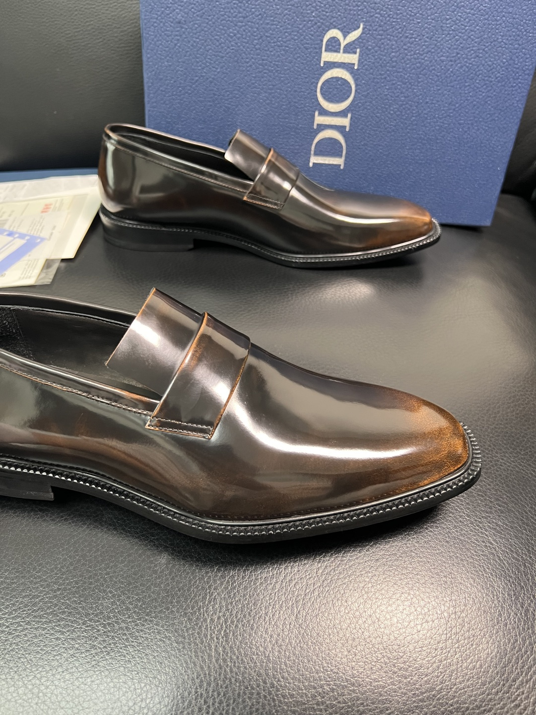 Dior 高品质 顶级工艺品 迪奥 皮鞋系列专柜同步原厂配置，意大利进口牛皮，全进口水染牛皮里垫，鞋底：