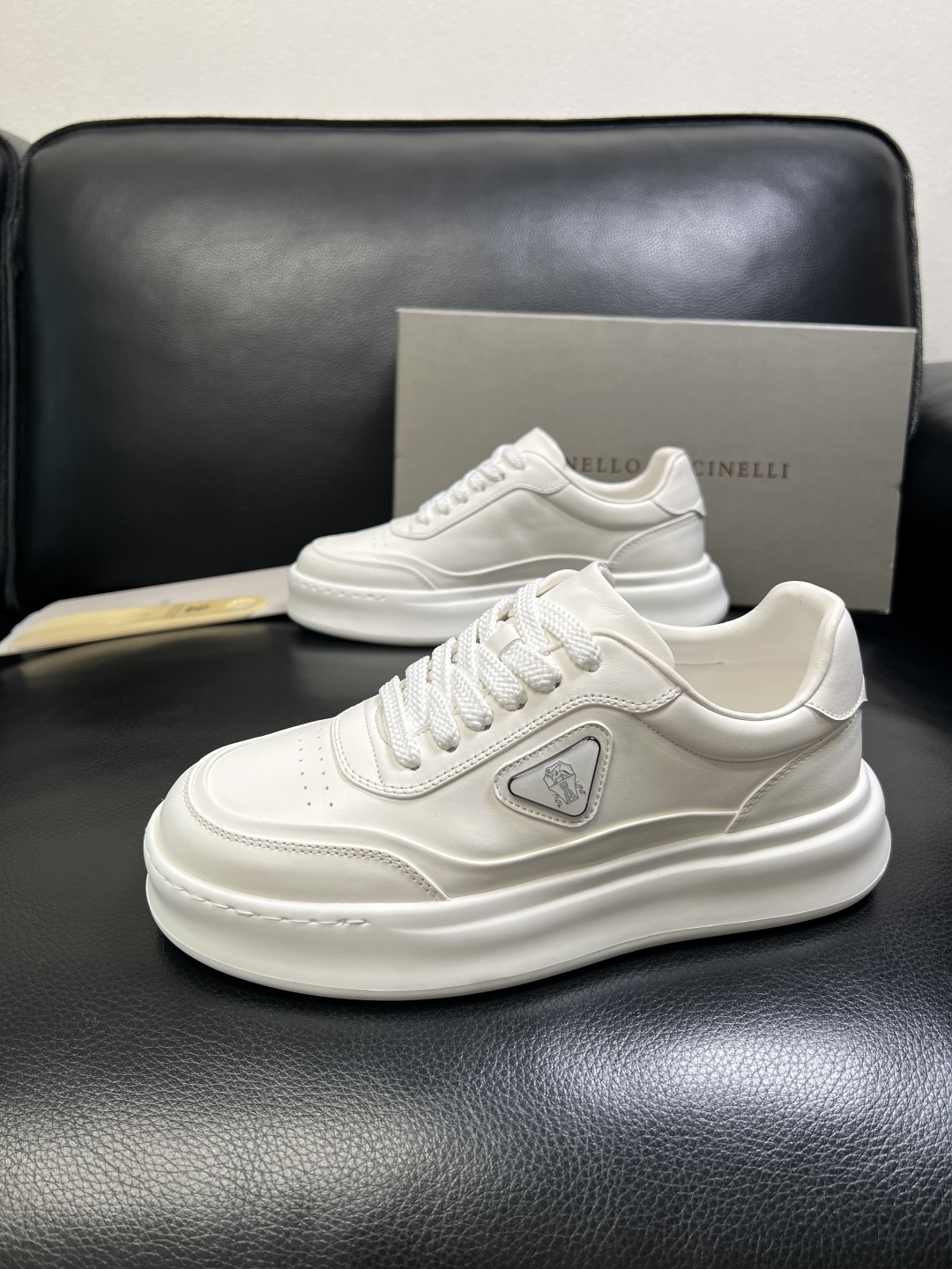 Brunello Cucinelli 高品质 顶级工艺品 BC 专柜同步原厂配置，意大利进口牛皮面料牛内