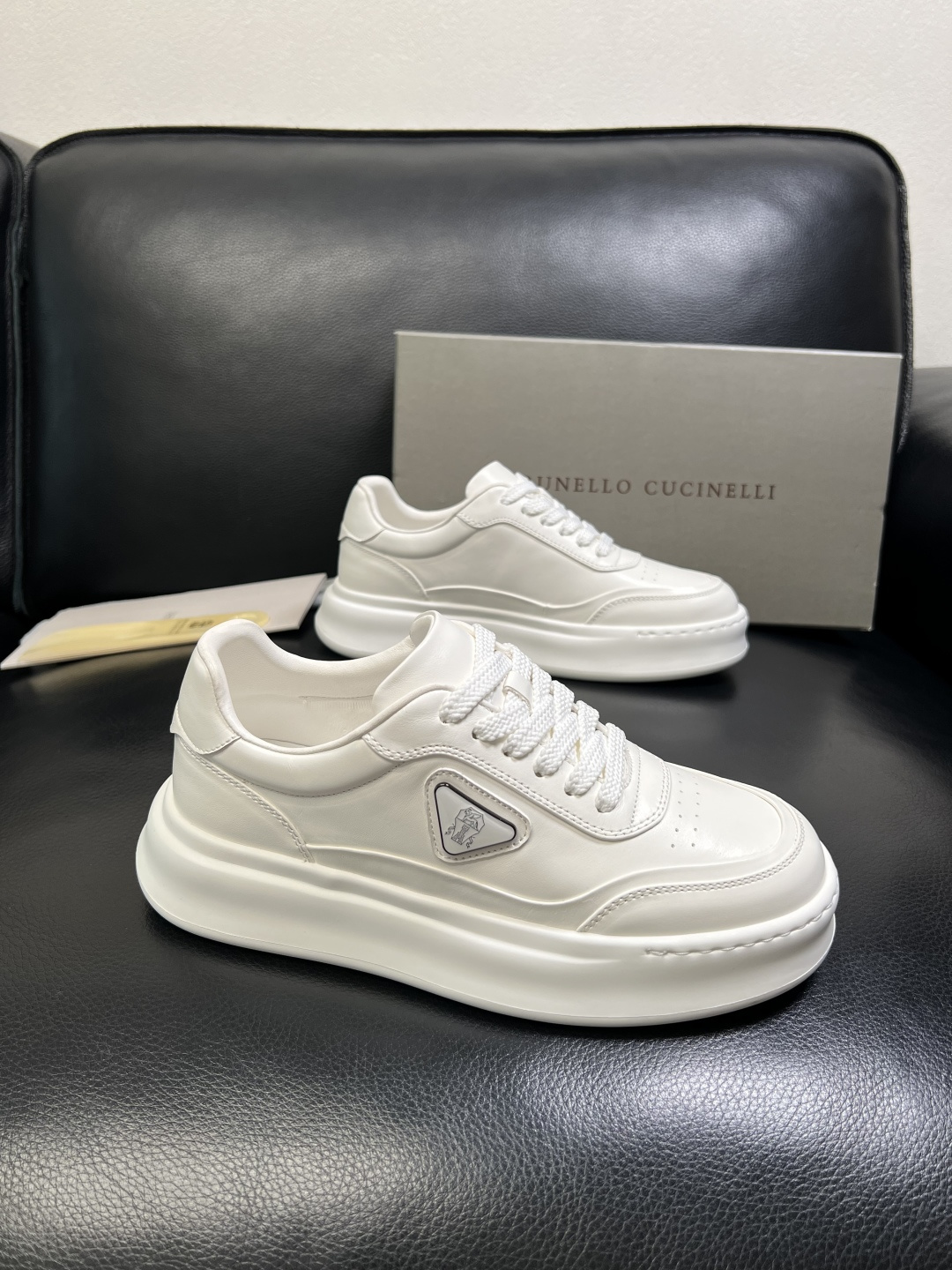 Brunello Cucinelli 高品质 顶级工艺品 BC 专柜同步原厂配置，意大利进口牛皮面料牛内