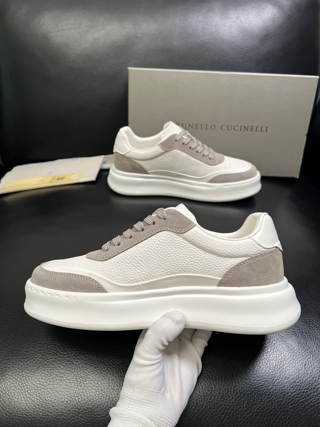Brunello Cucinelli 高品质 顶级工艺品 BC 专柜同步原厂配置，意大利进口牛皮面料牛内