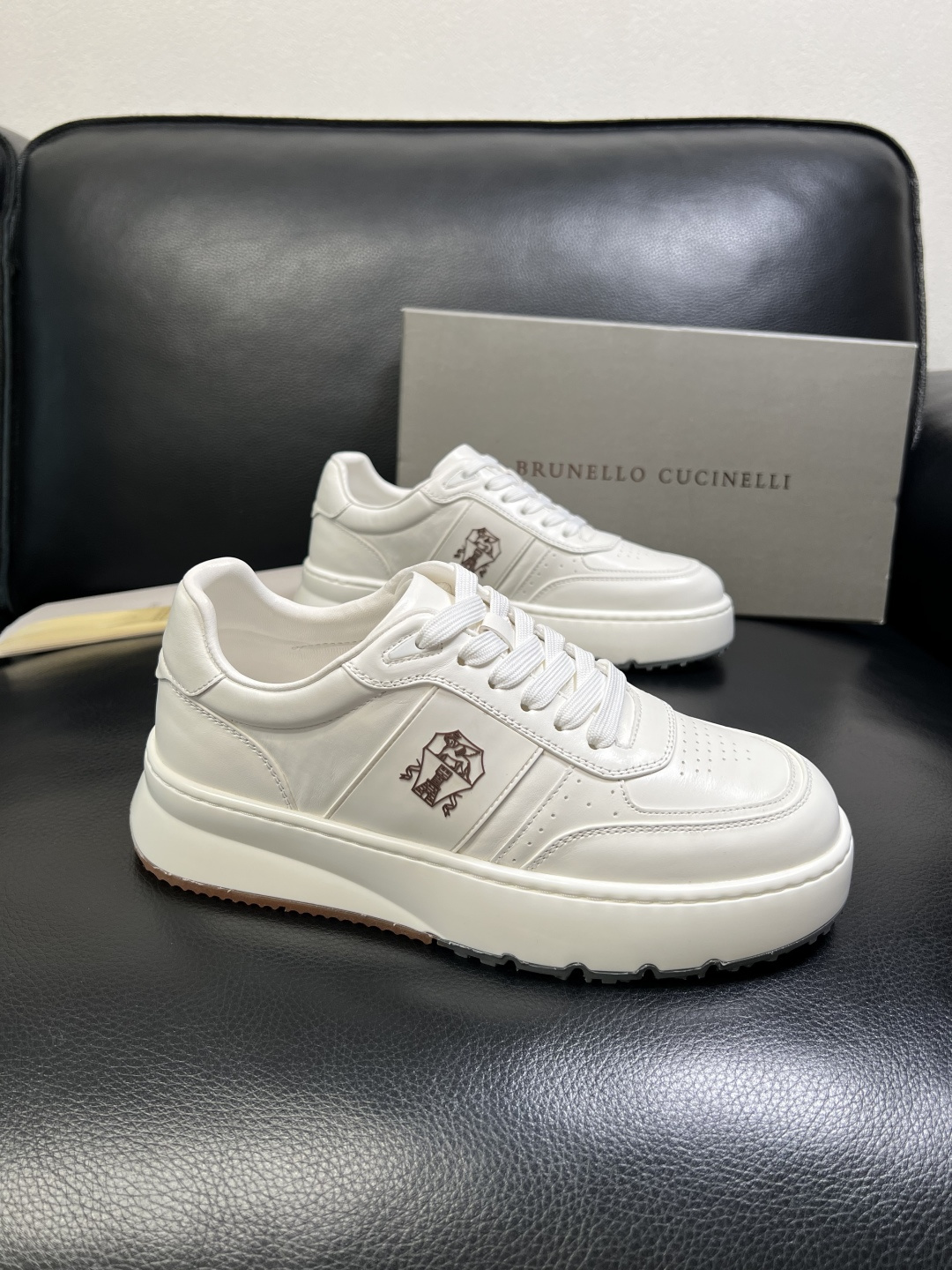 Brunello Cucinelli 高品质 顶级工艺品 BC 专柜同步原厂配置，意大利进口牛皮面料牛内