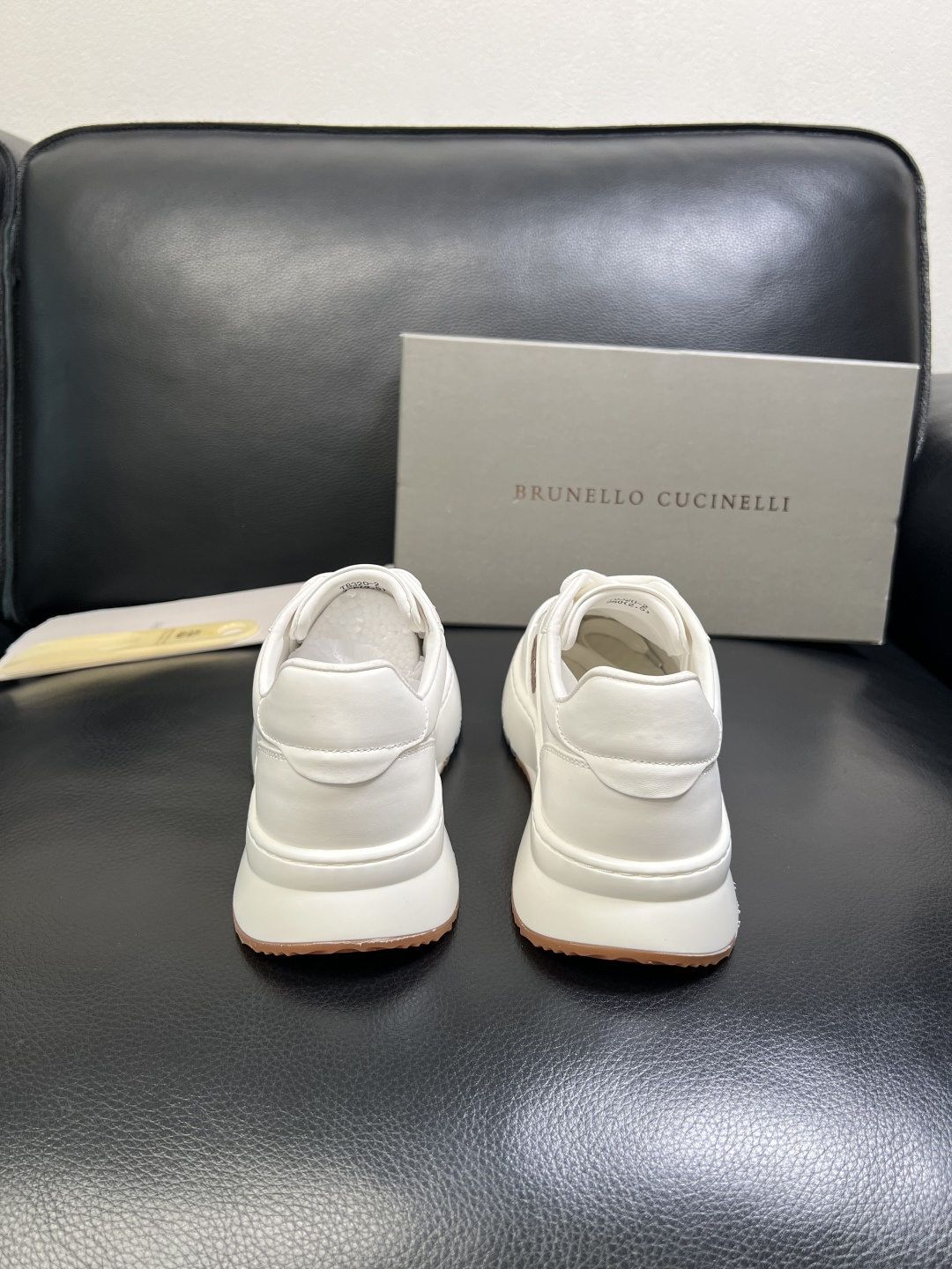 Brunello Cucinelli 高品质 顶级工艺品 BC 专柜同步原厂配置，意大利进口牛皮面料牛内