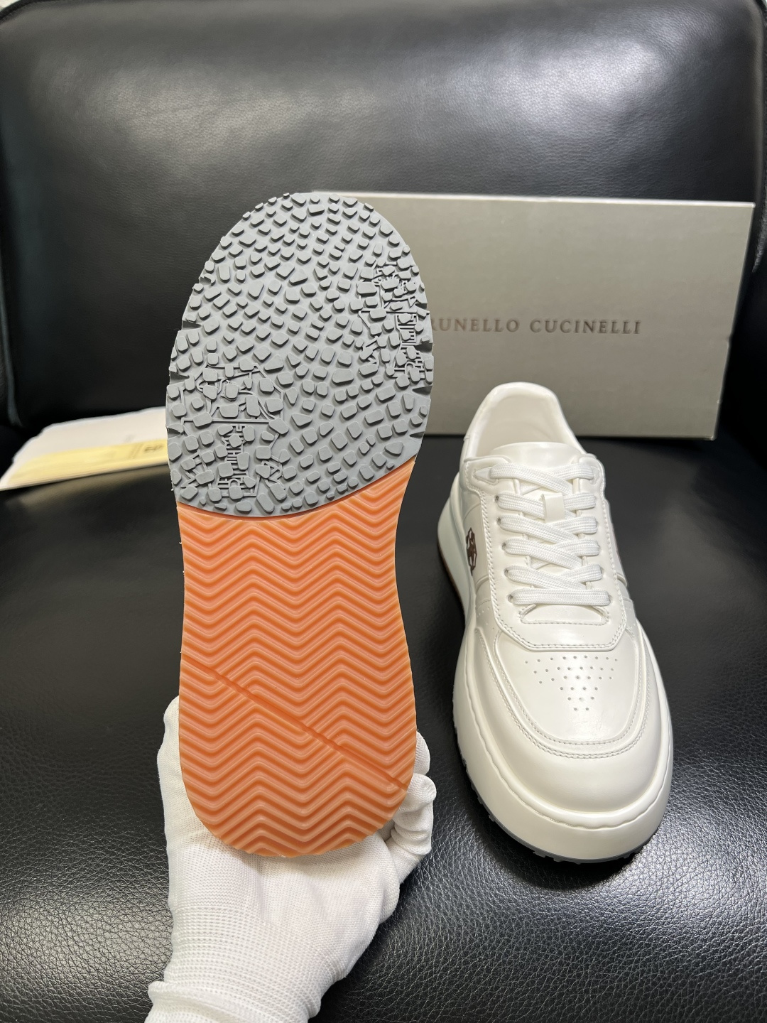 Brunello Cucinelli 高品质 顶级工艺品 BC 专柜同步原厂配置，意大利进口牛皮面料牛内