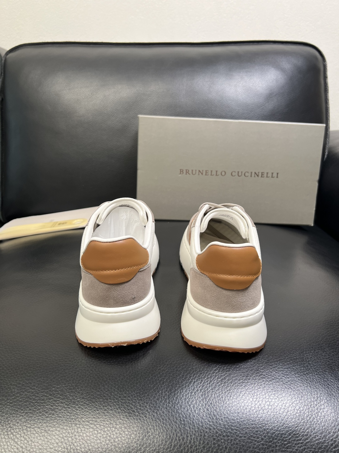 Brunello Cucinelli 高品质 顶级工艺品 BC 专柜同步原厂配置，意大利进口牛皮面料牛内