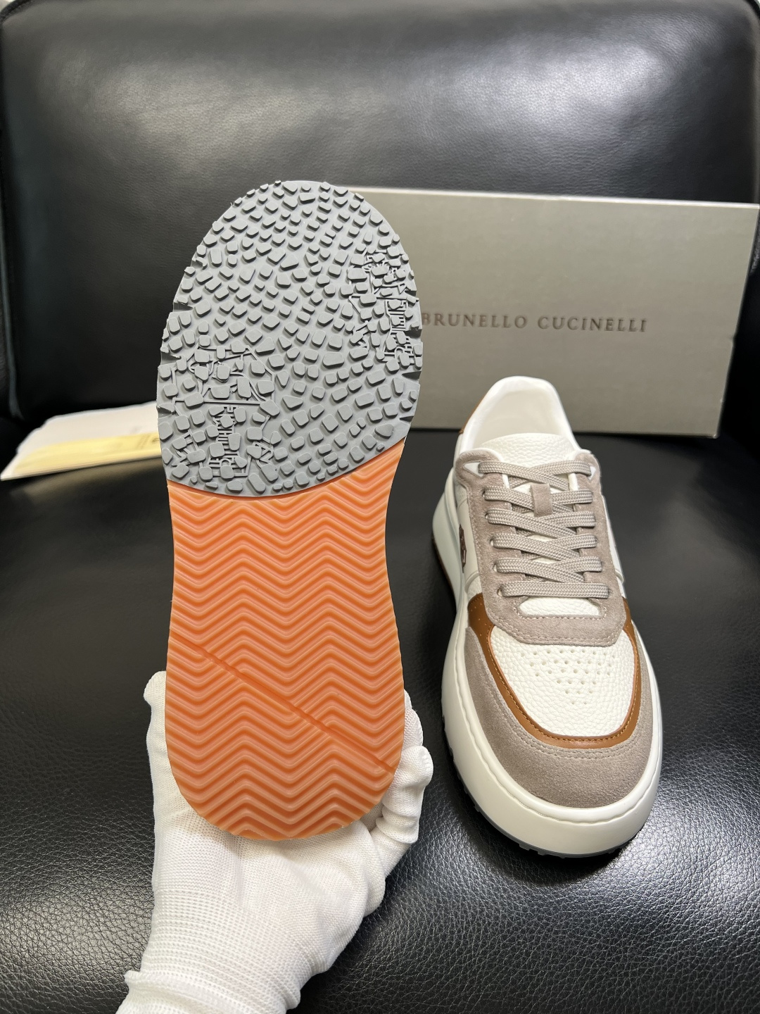 Brunello Cucinelli 高品质 顶级工艺品 BC 专柜同步原厂配置，意大利进口牛皮面料牛内