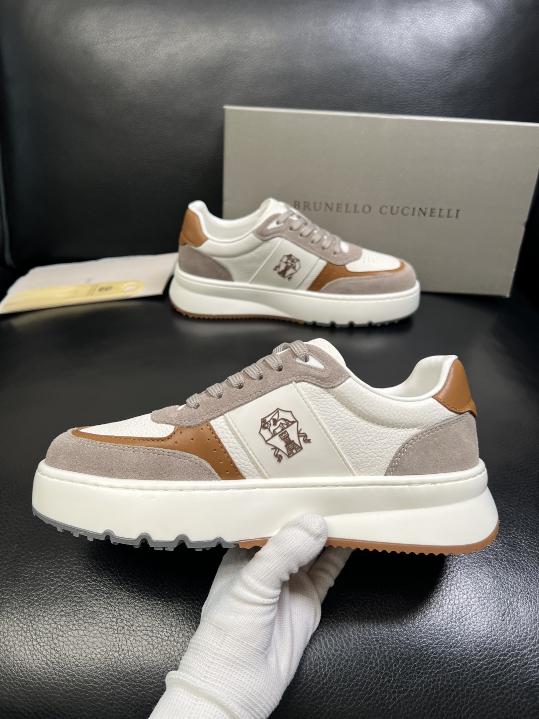 Brunello Cucinelli 高品质 顶级工艺品 BC 专柜同步原厂配置，意大利进口牛皮面料牛内