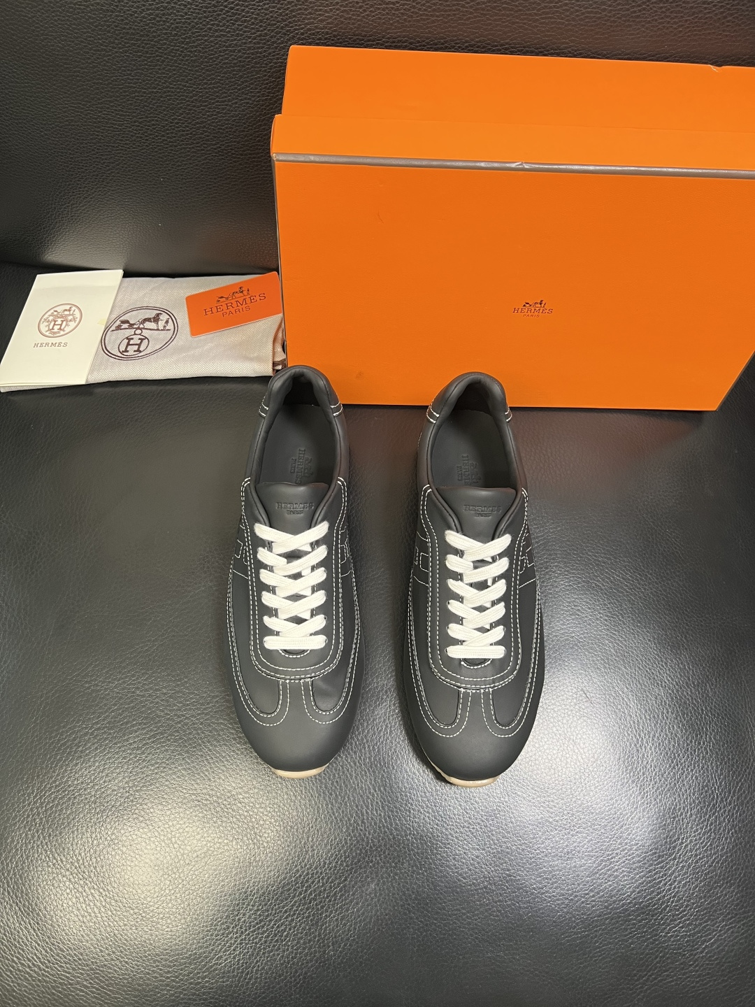 Hermes 高品质 顶级工艺品 爱马仕 专柜同步发售原厂配置，意大利进口原版牛皮面料，高品质拼接工艺，