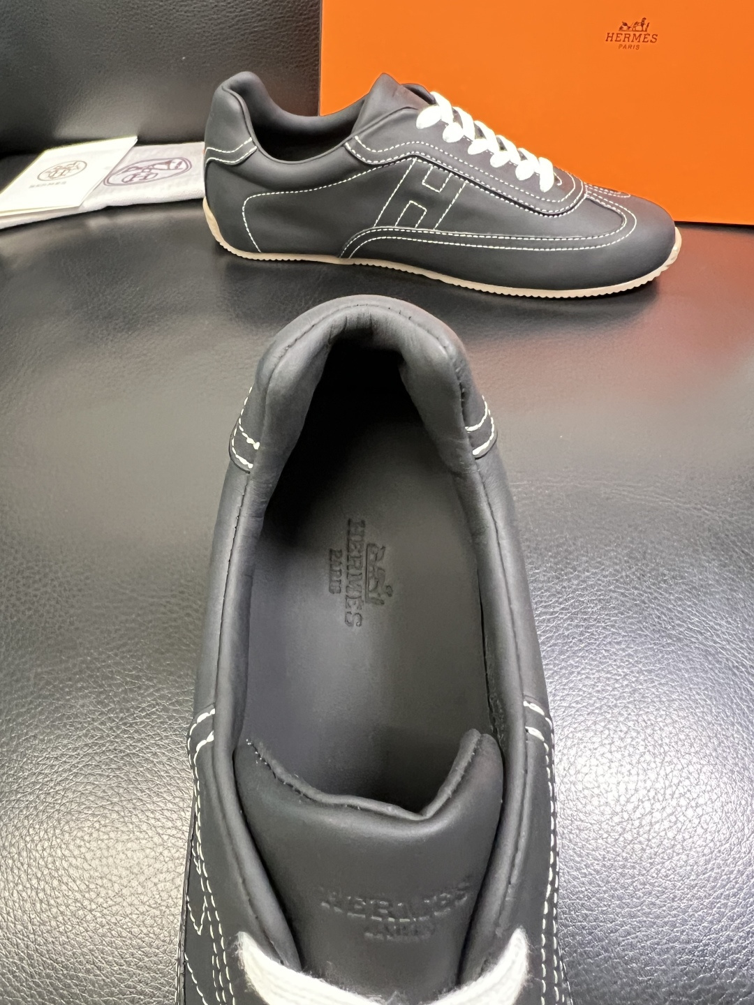 Hermes 高品质 顶级工艺品 爱马仕 专柜同步发售原厂配置，意大利进口原版牛皮面料，高品质拼接工艺，