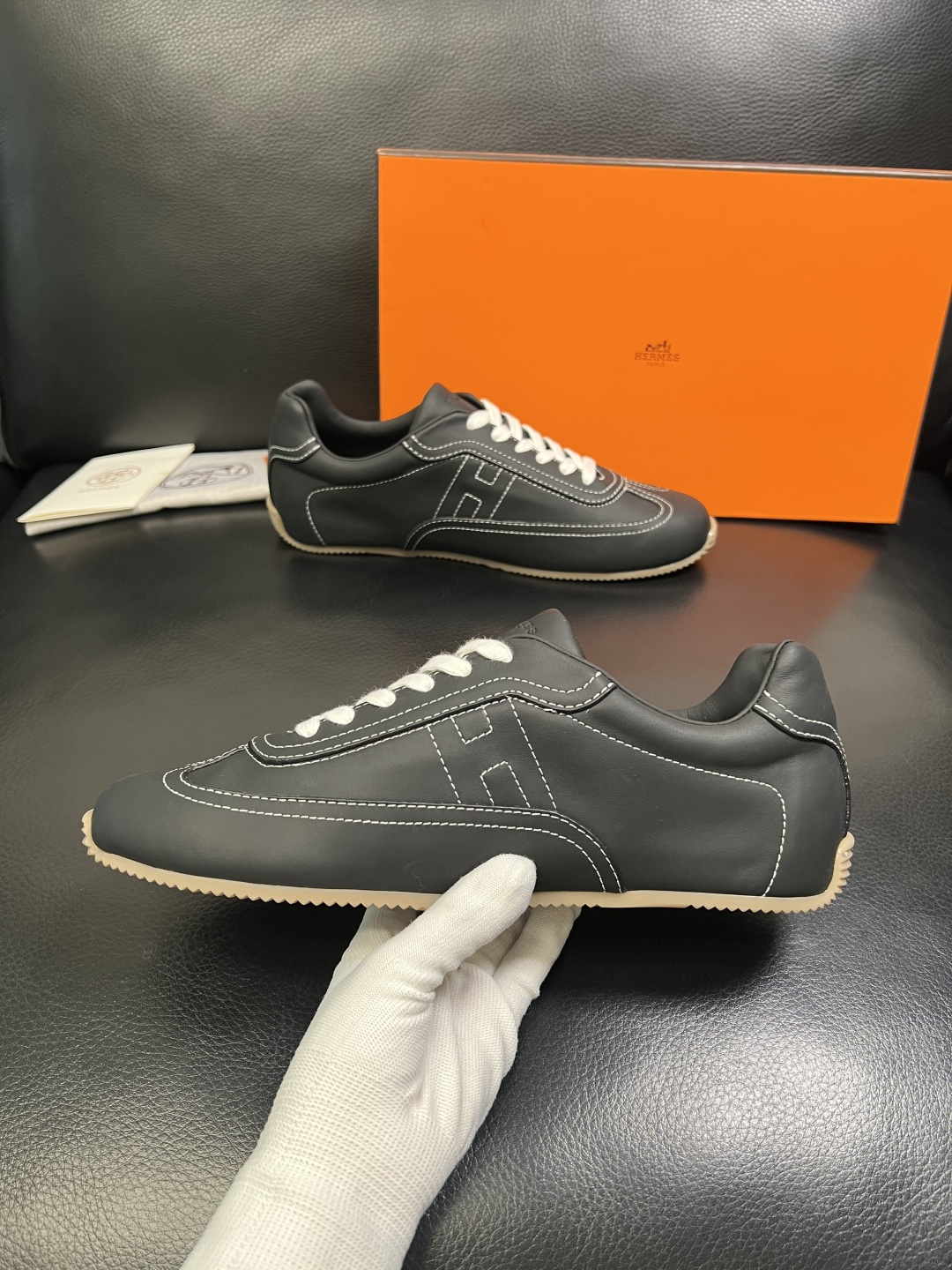 Hermes 高品质 顶级工艺品 爱马仕 专柜同步发售原厂配置，意大利进口原版牛皮面料，高品质拼接工艺，