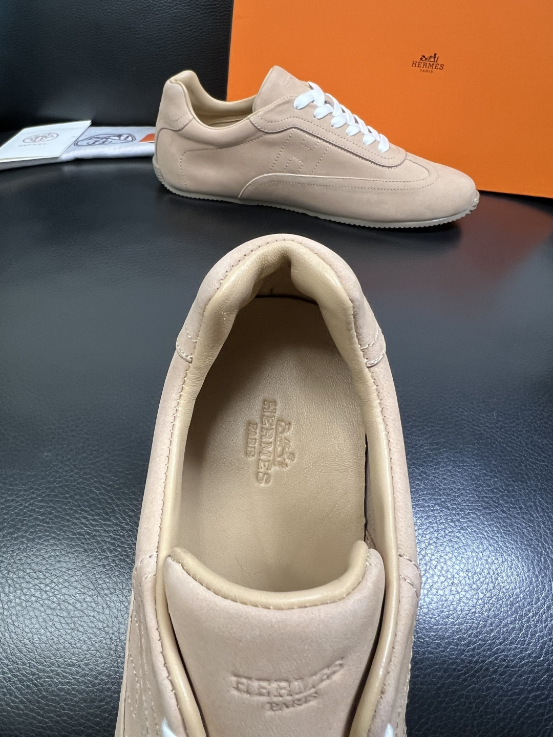 Hermes 高品质 顶级工艺品 爱马仕 专柜同步发售原厂配置，意大利进口原版牛皮面料，高品质拼接工艺，