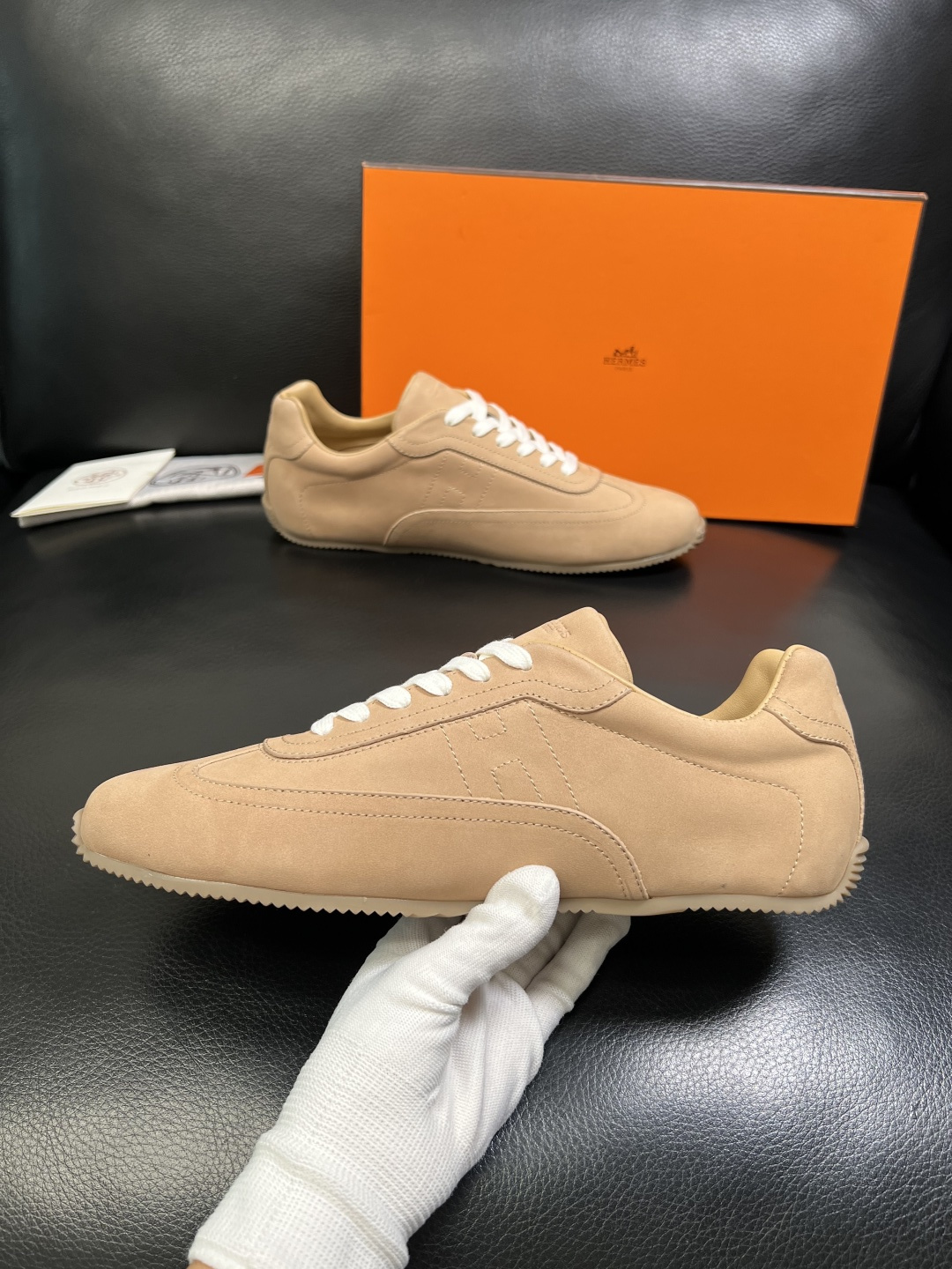 Hermes 高品质 顶级工艺品 爱马仕 专柜同步发售原厂配置，意大利进口原版牛皮面料，高品质拼接工艺，