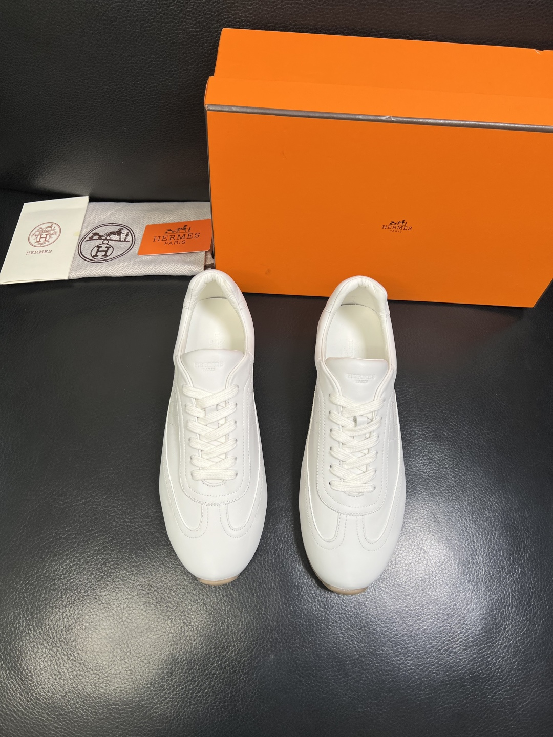 Hermes 高品质 顶级工艺品 爱马仕 专柜同步发售原厂配置，意大利进口原版牛皮面料，高品质拼接工艺，