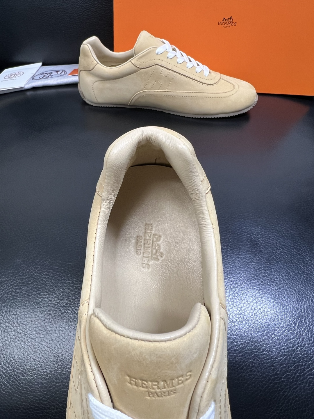 Hermes 高品质 顶级工艺品 爱马仕 专柜同步发售原厂配置，意大利进口原版牛皮面料，高品质拼接工艺，