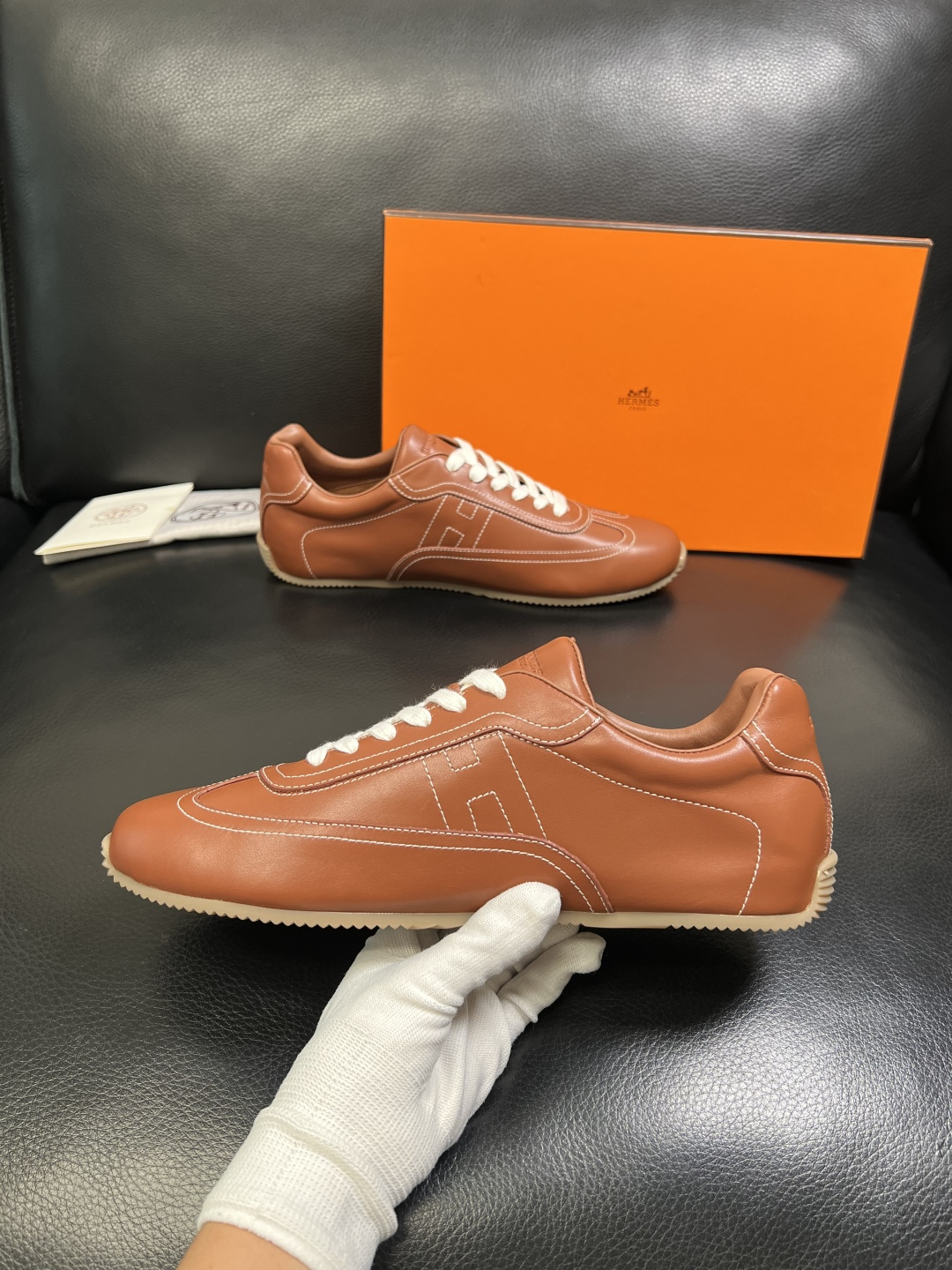 Hermes 高品质 顶级工艺品 爱马仕 专柜同步发售原厂配置，意大利进口原版牛皮面料，高品质拼接工艺，