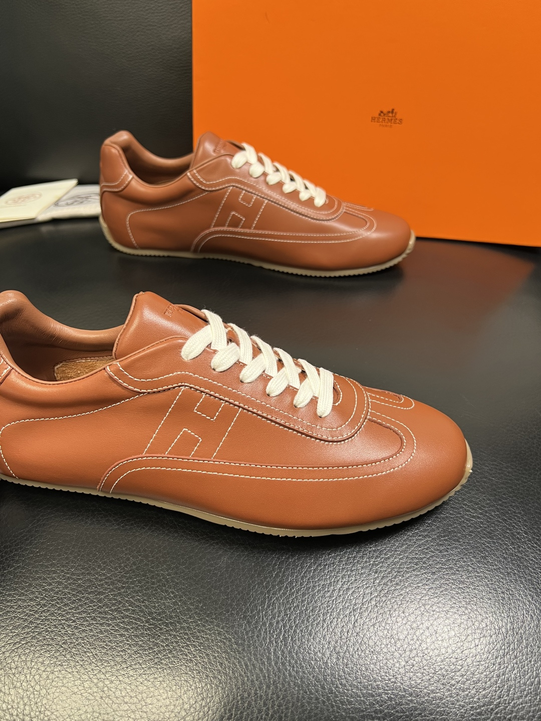 Hermes 高品质 顶级工艺品 爱马仕 专柜同步发售原厂配置，意大利进口原版牛皮面料，高品质拼接工艺，